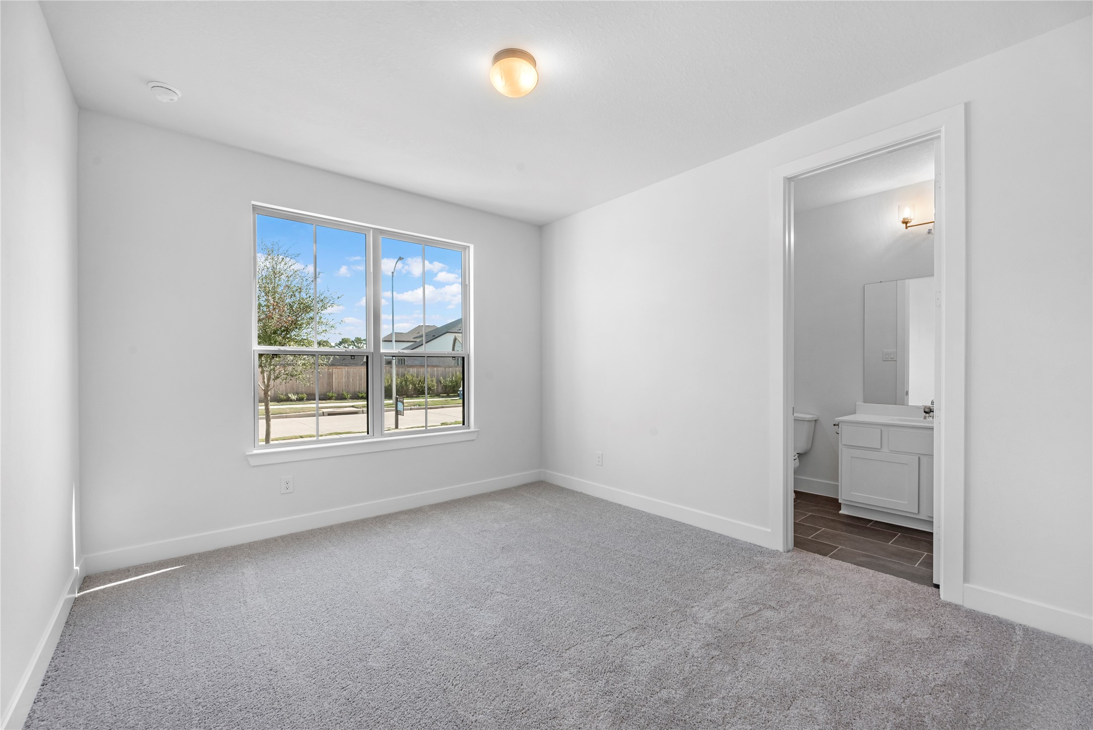 5010 Nesbit Path Property Photo 14