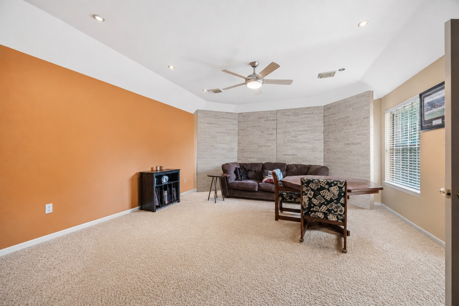 7610 Guinevere Drive Property Photo 33