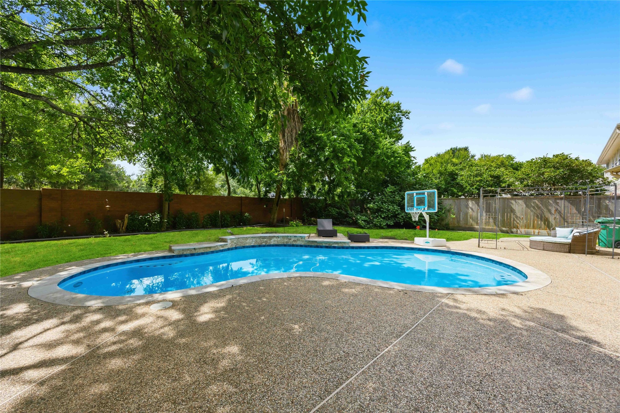 7610 Guinevere Drive Property Photo 45