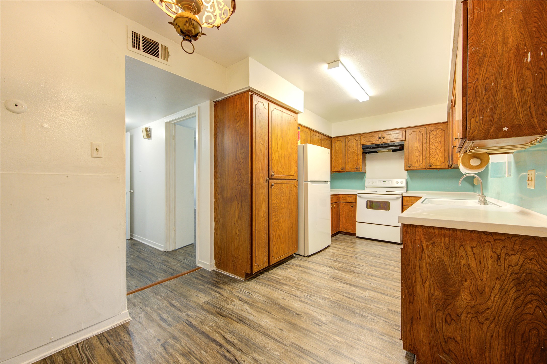 6723 Tarnef Drive 723 Property Photo 28