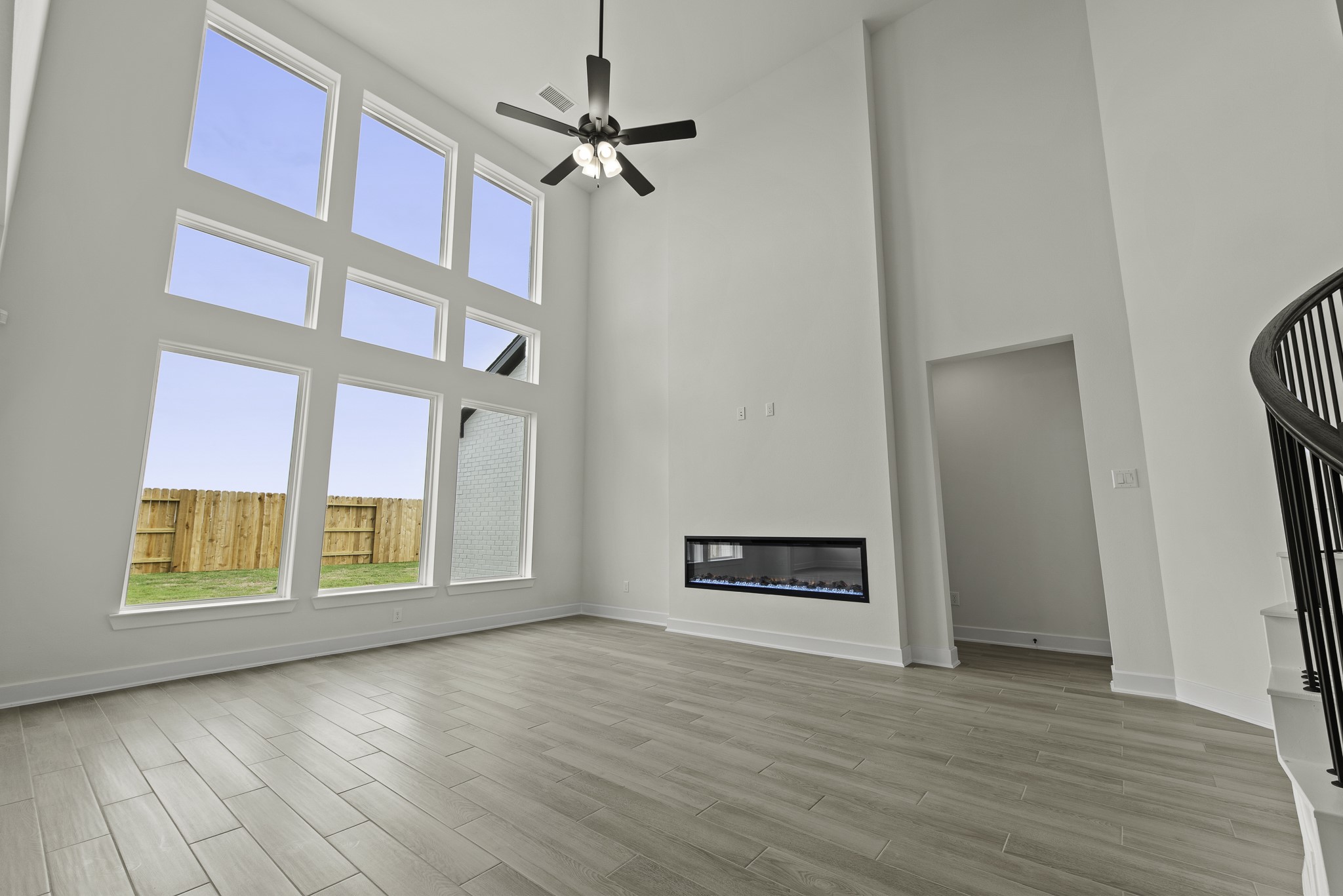 5015 Benton Woods Trail Property Photo 3