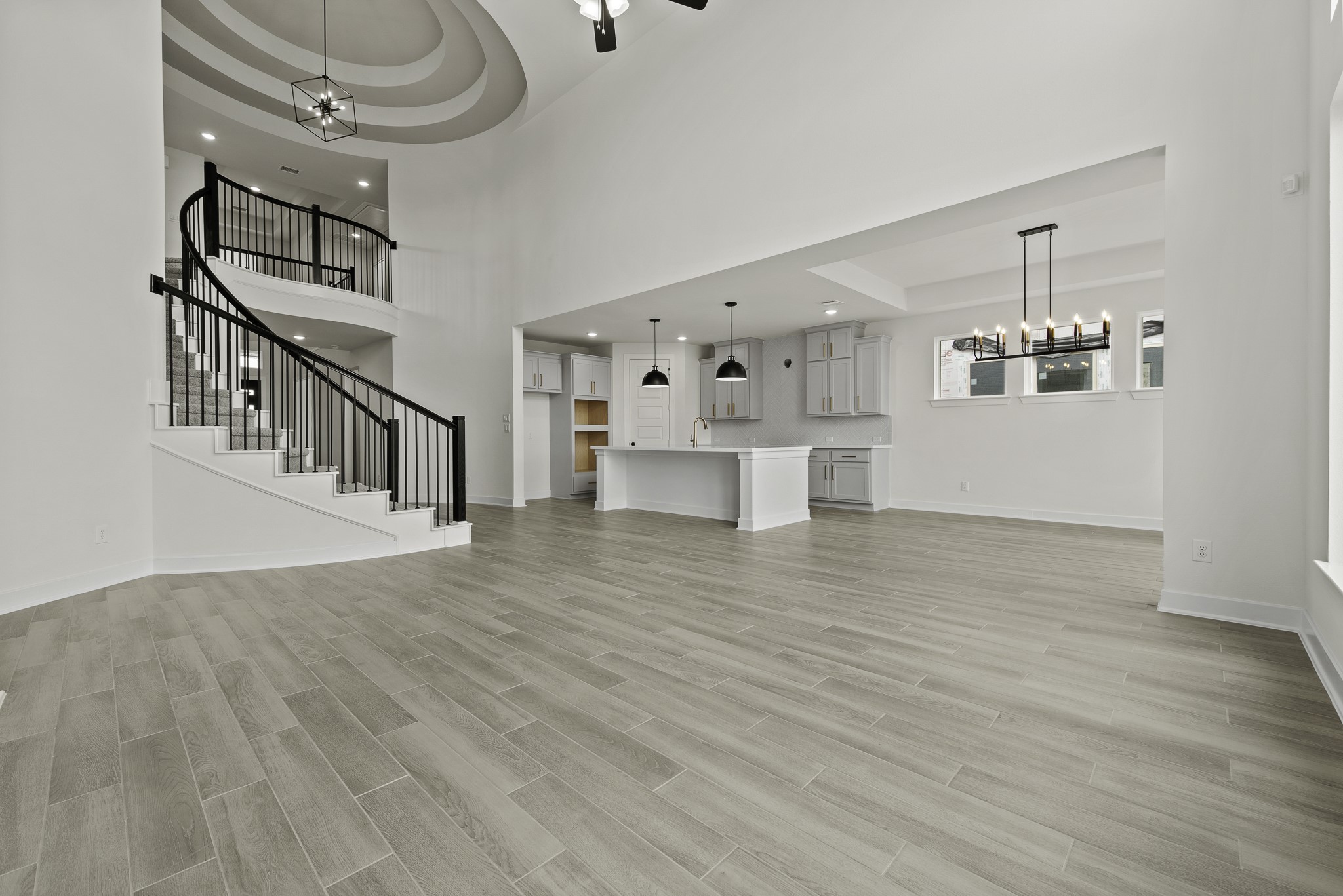 5015 Benton Woods Trail Property Photo 4