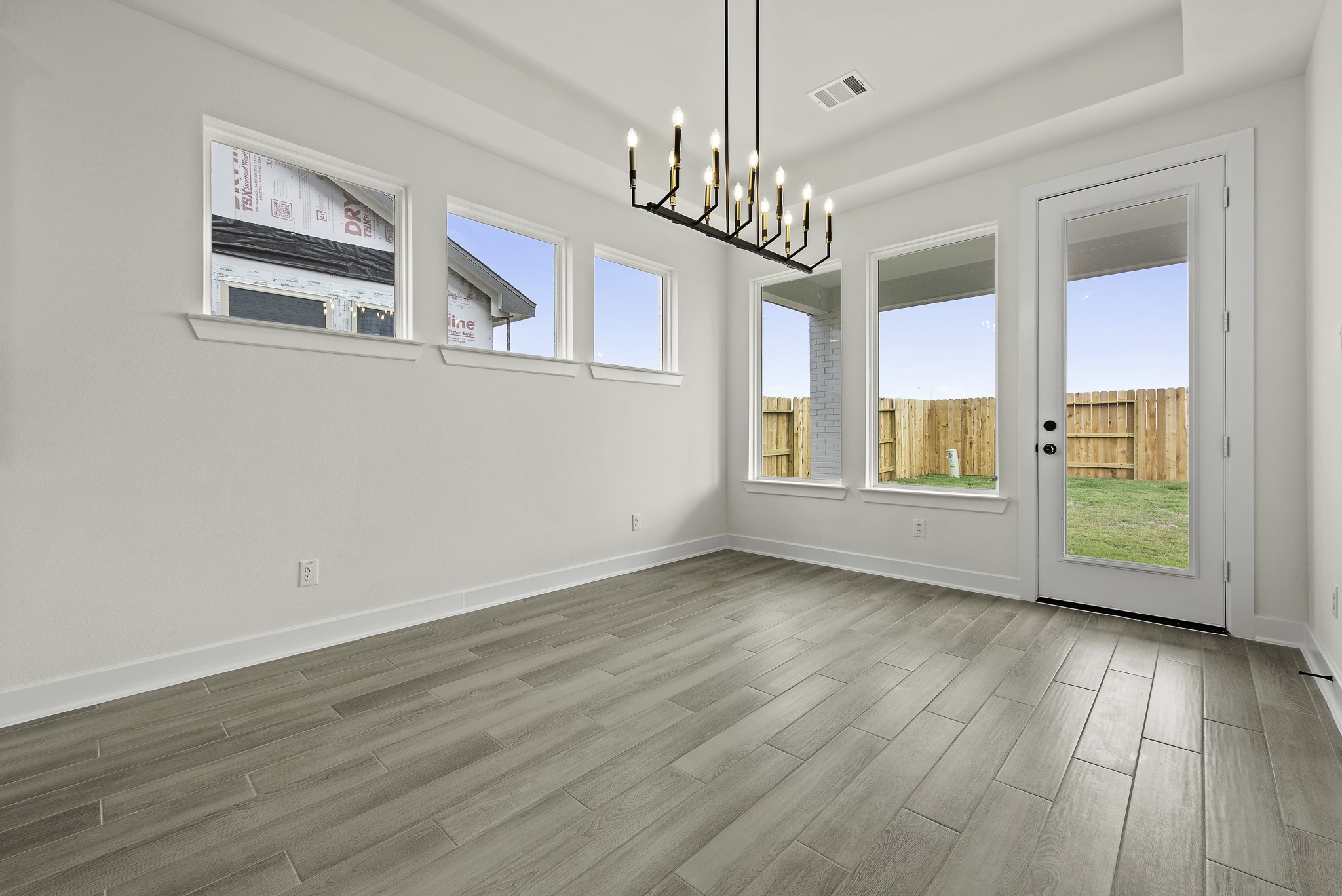 5015 Benton Woods Trail Property Photo 7