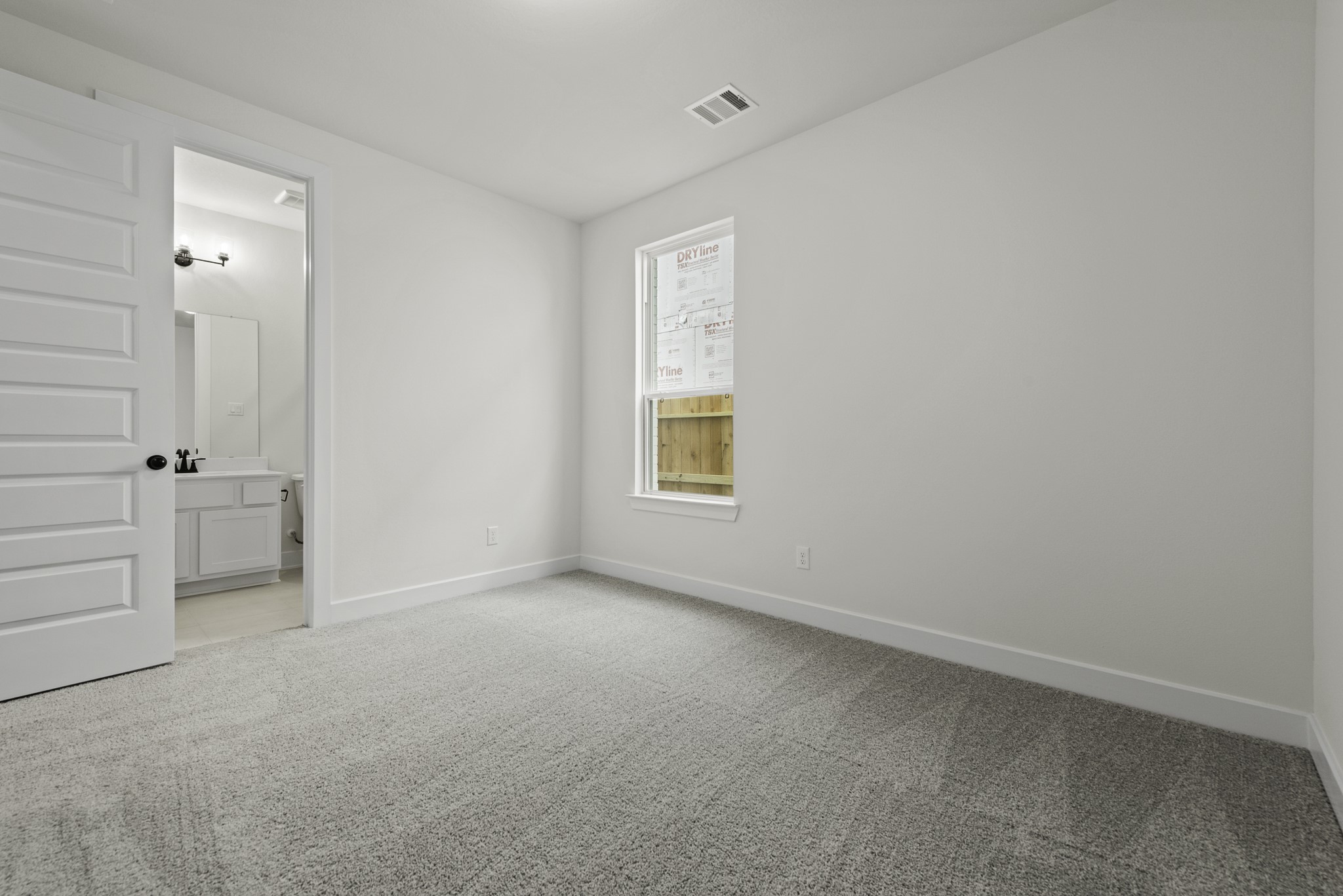 5015 Benton Woods Trail Property Photo 12