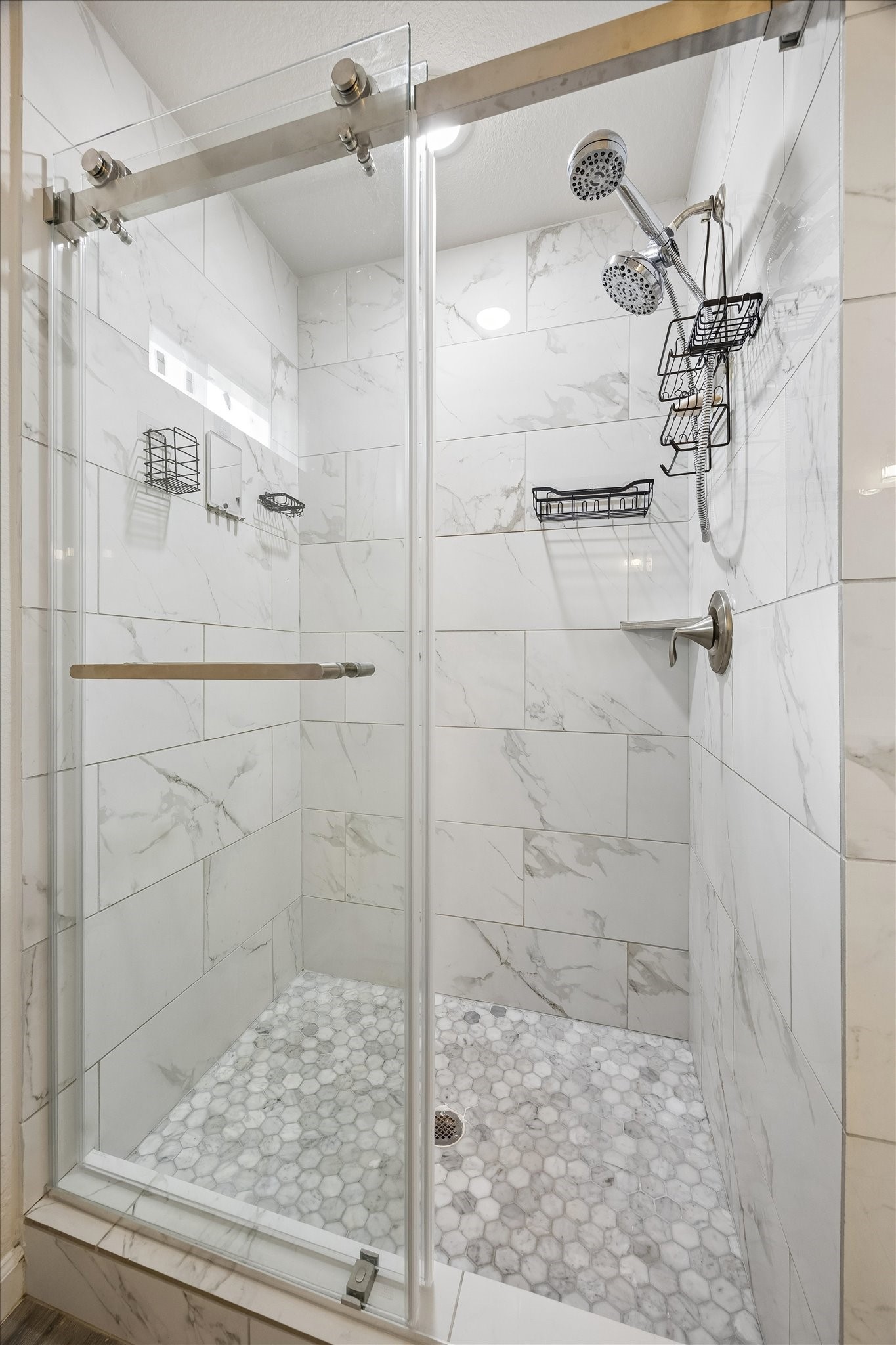 1007 E 32nd Street Property Photo 18