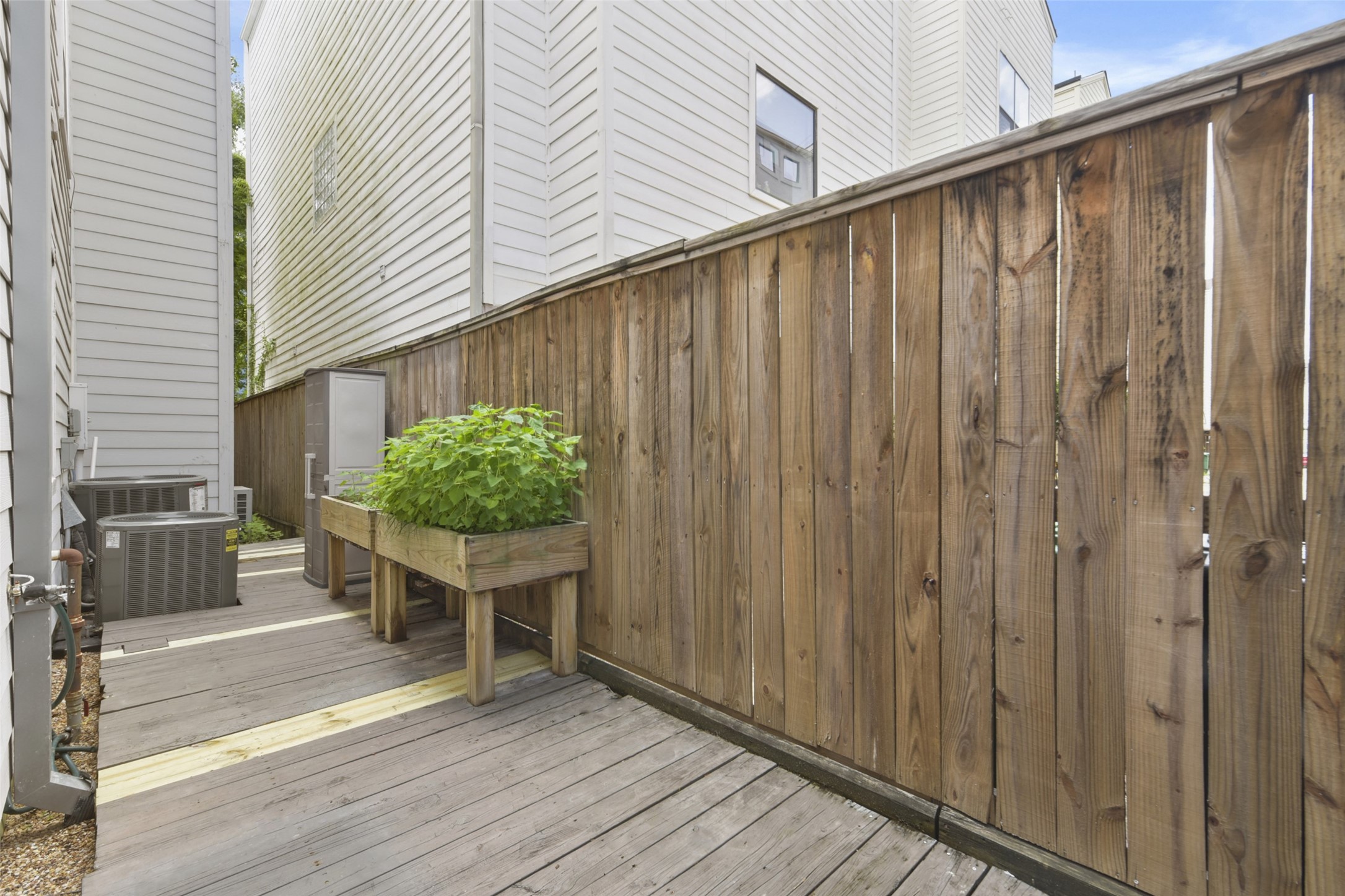 901 Roy Street Property Photo 29