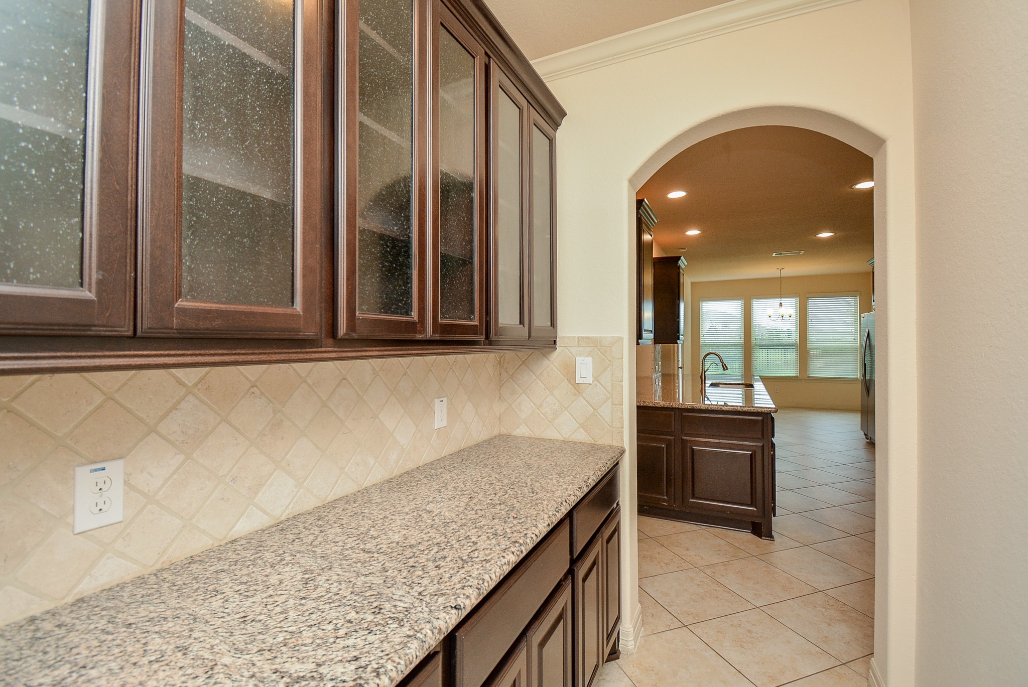 23610 Esperia Street Property Photo 6