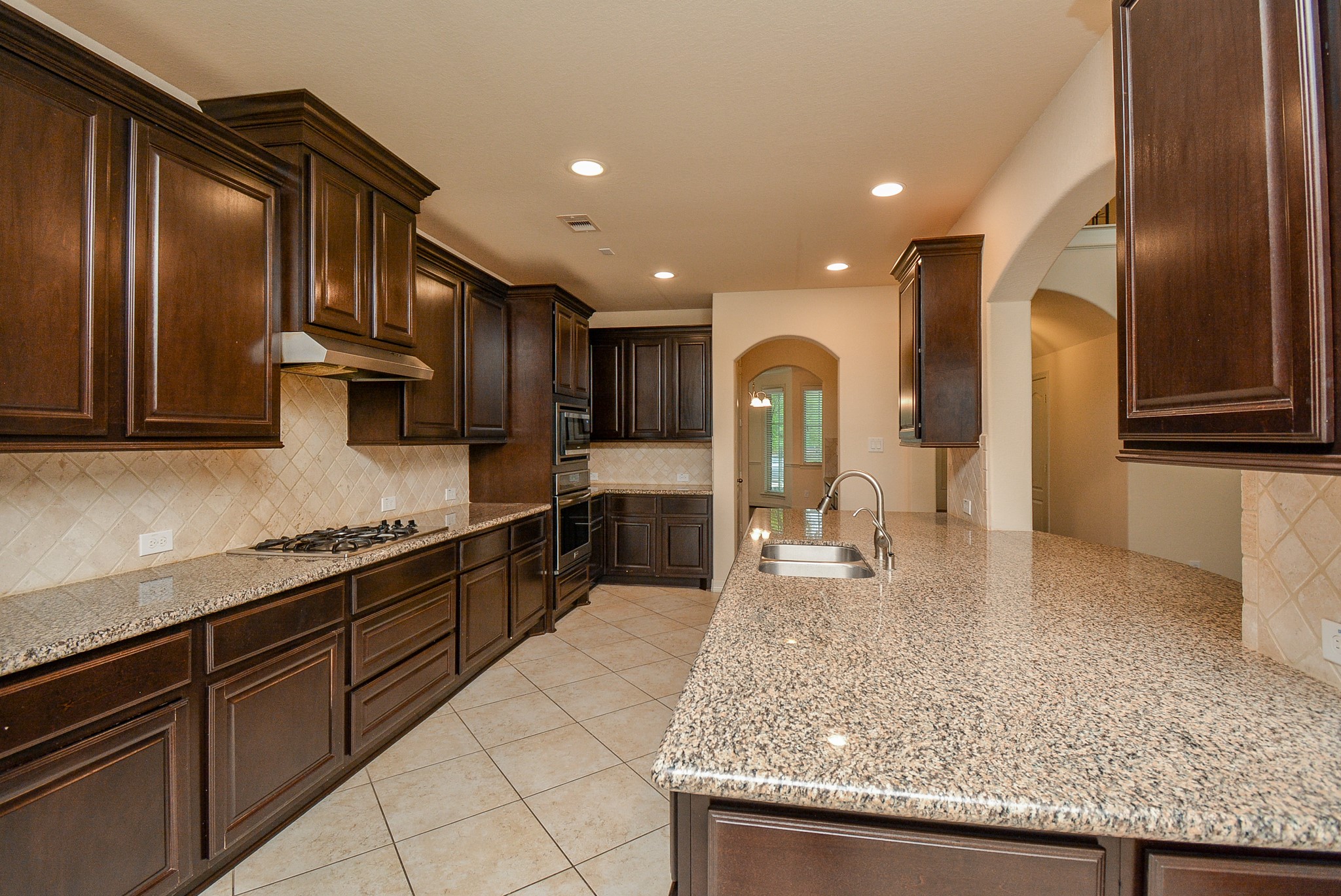 23610 Esperia Street Property Photo 8