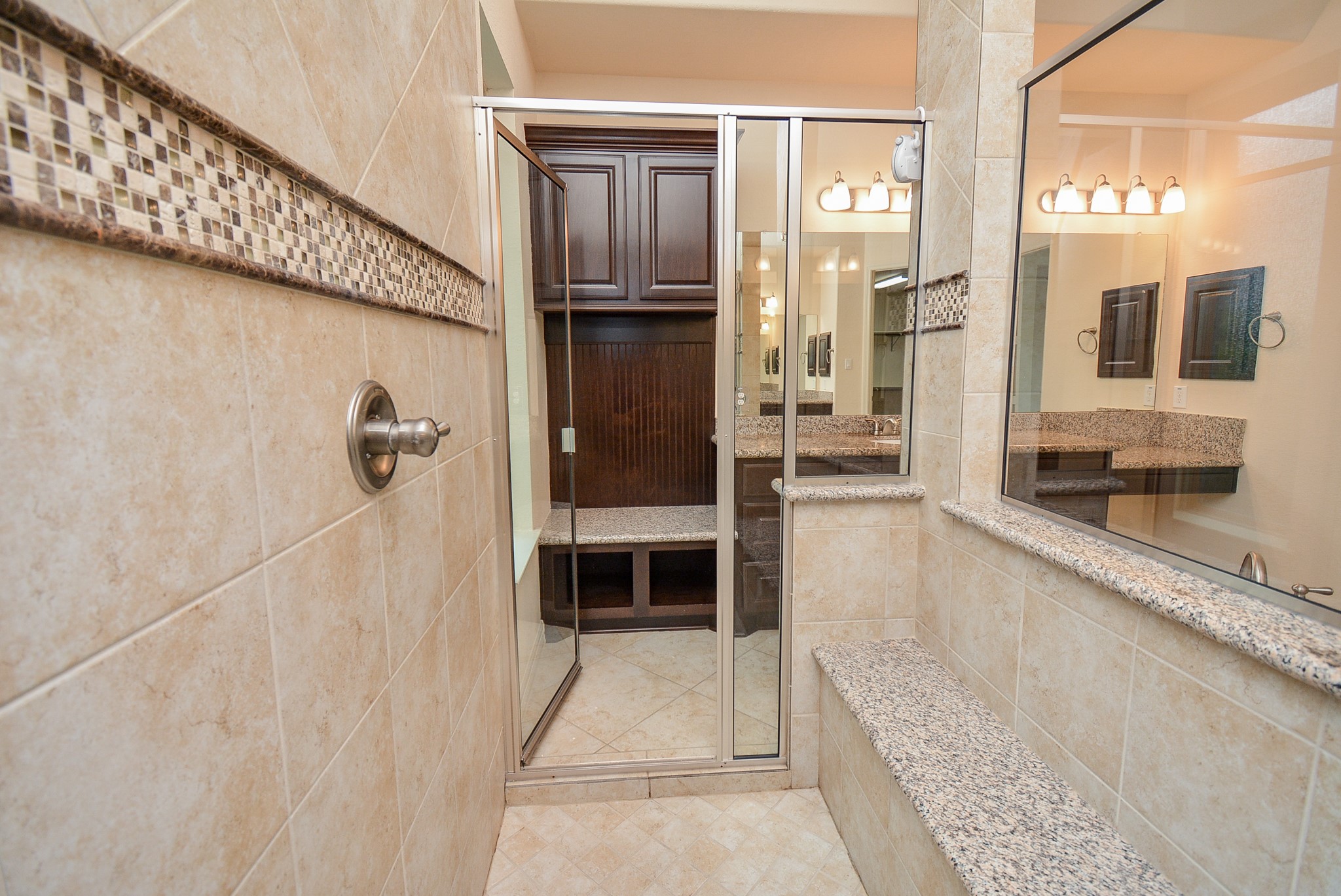 23610 Esperia Street Property Photo 17