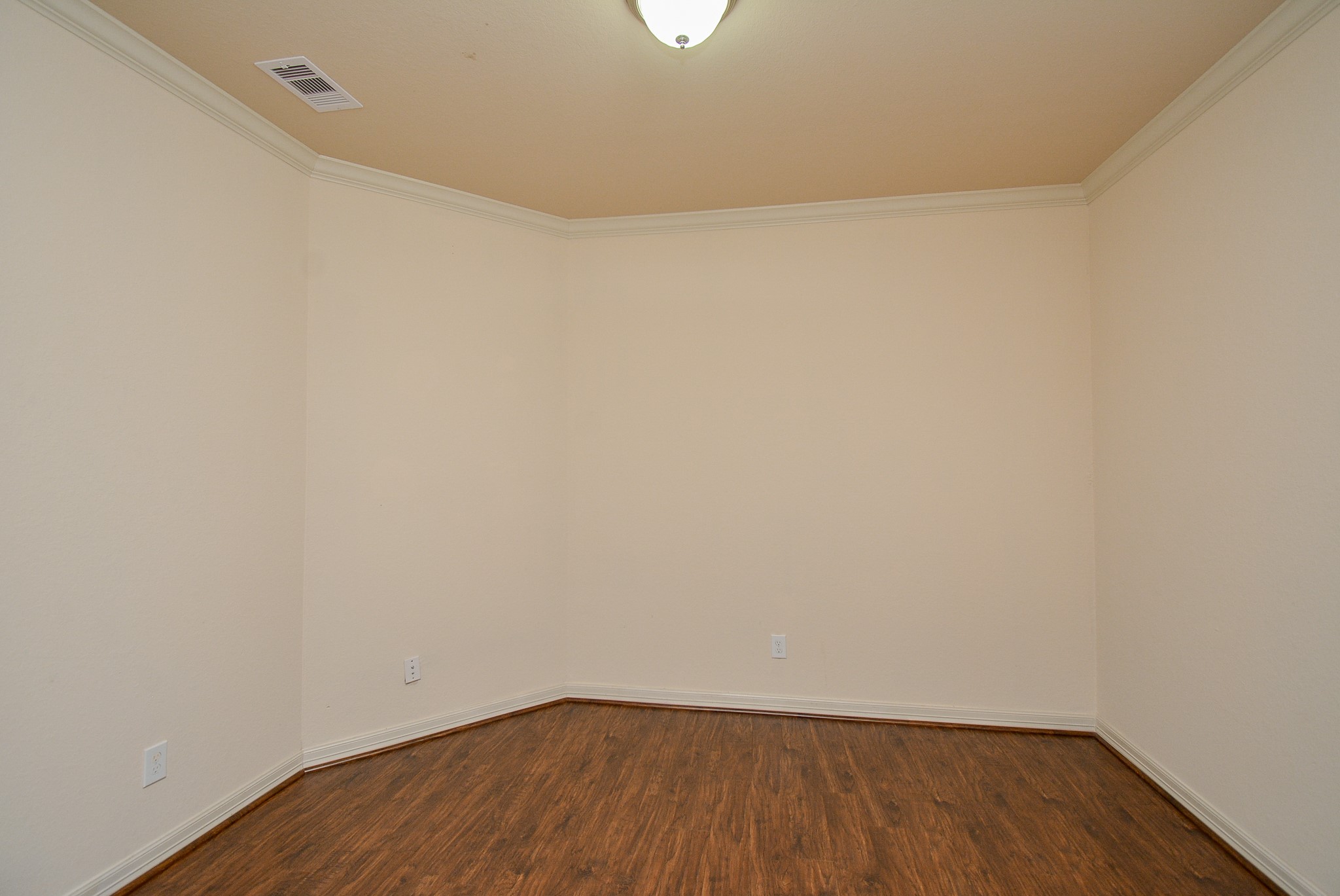 23610 Esperia Street Property Photo 19