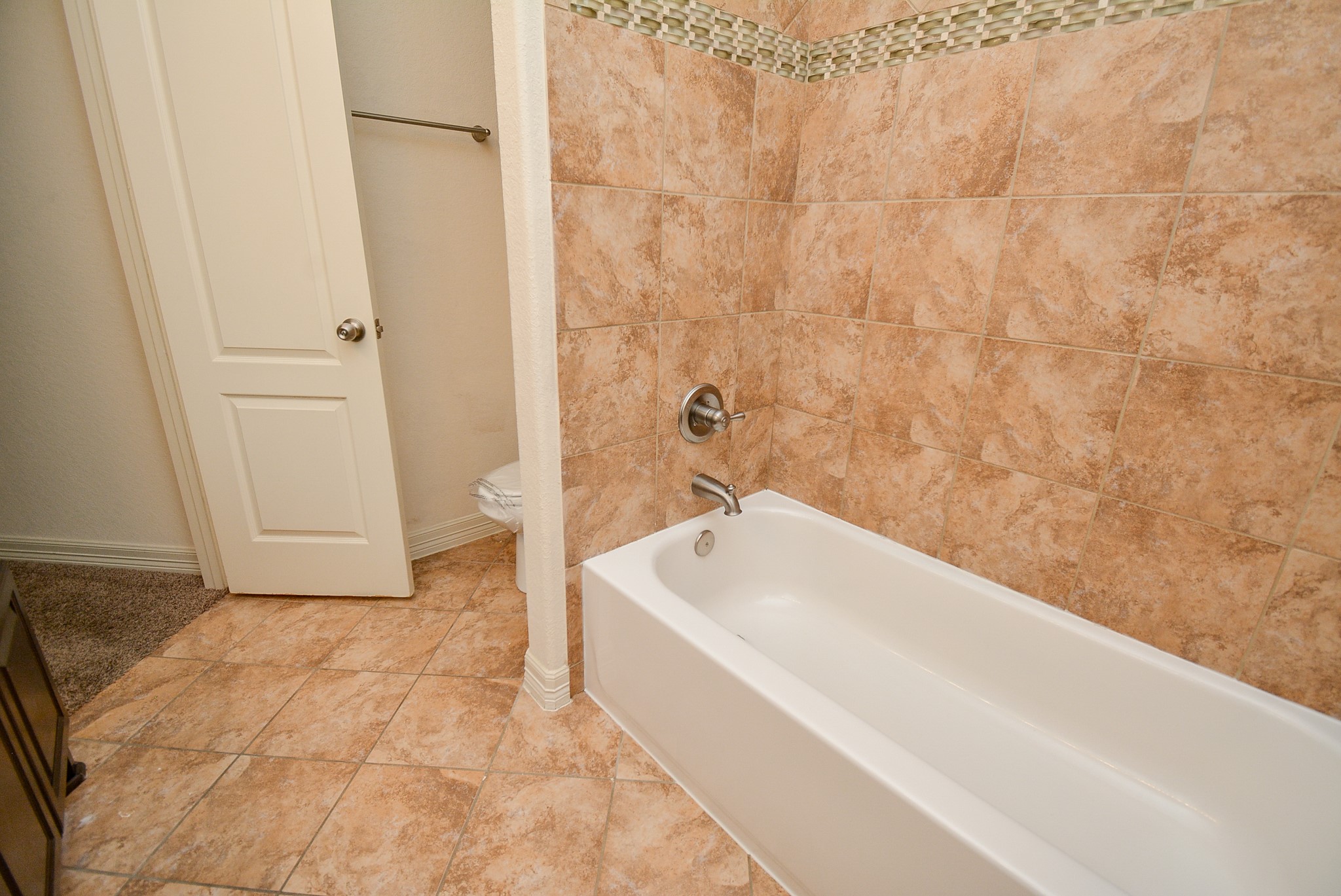23610 Esperia Street Property Photo 24
