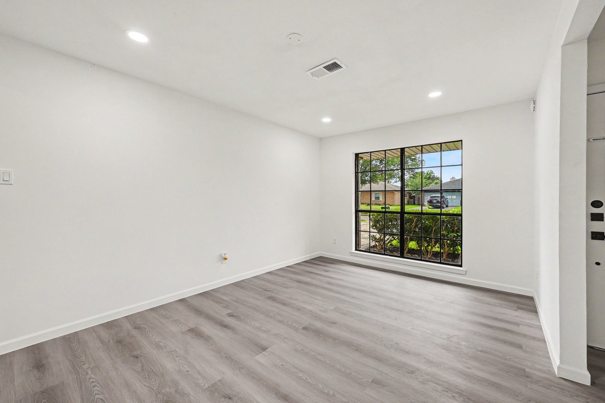 7607 Grape Street Property Photo 15