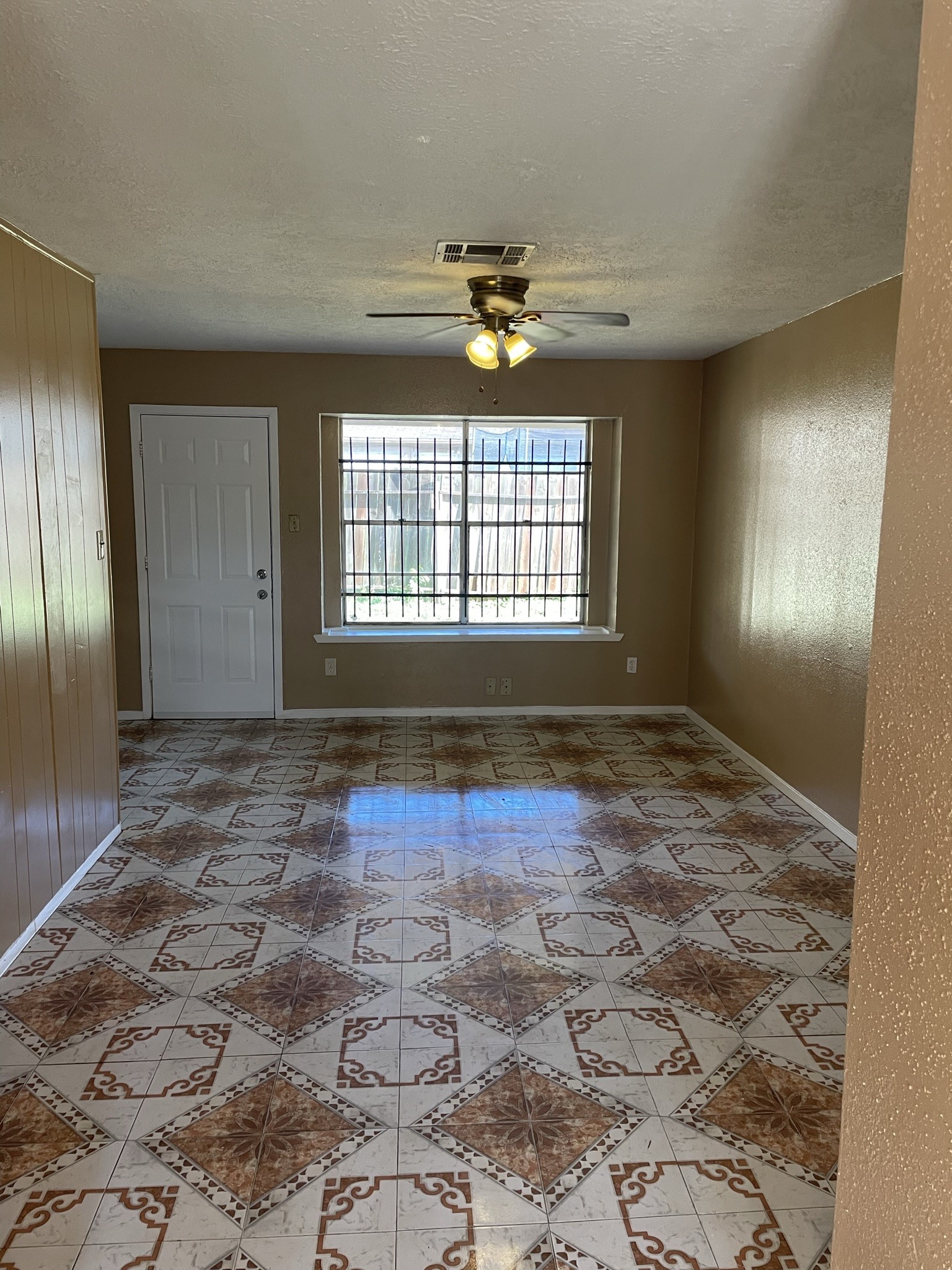 4751 E Ridge Creek Drive Property Photo 4