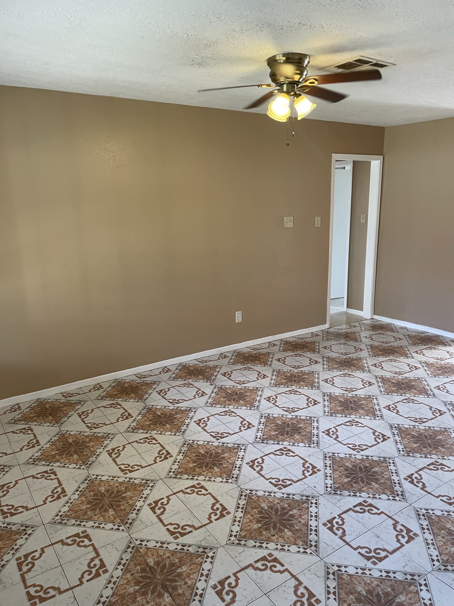 4751 E Ridge Creek Drive Property Photo 5