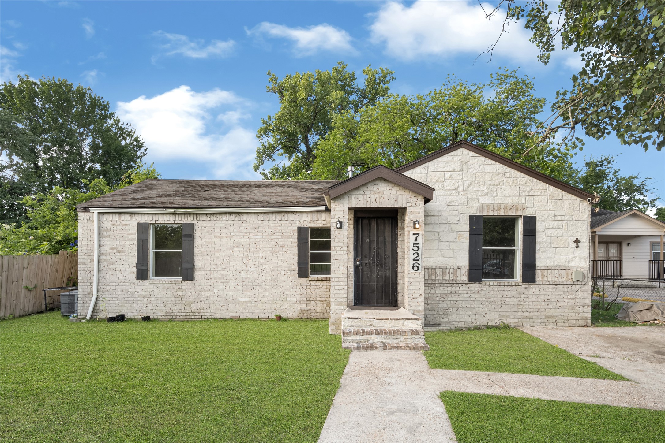 7526 Bywood Street Property Photo 1