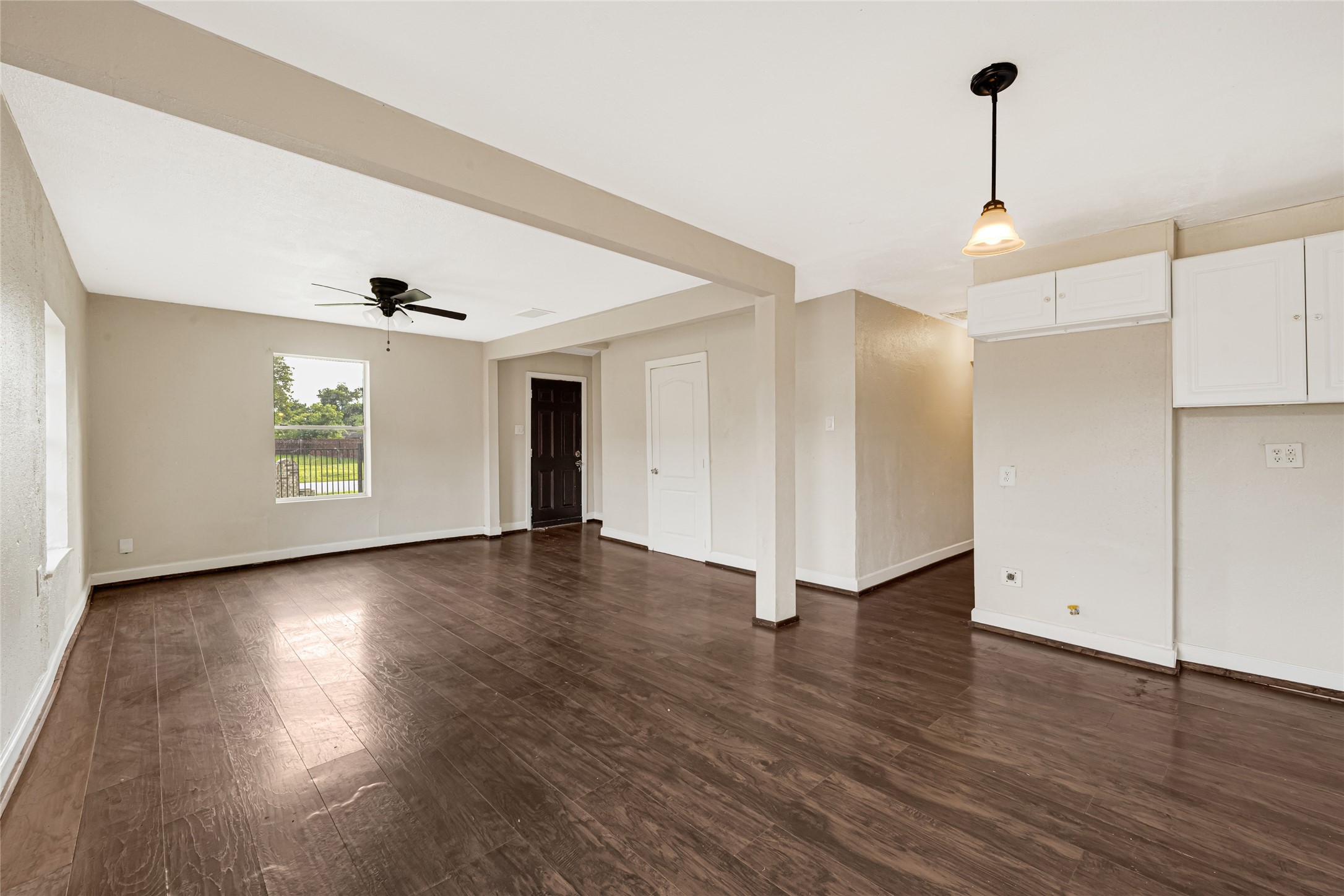 7526 Bywood Street Property Photo 9