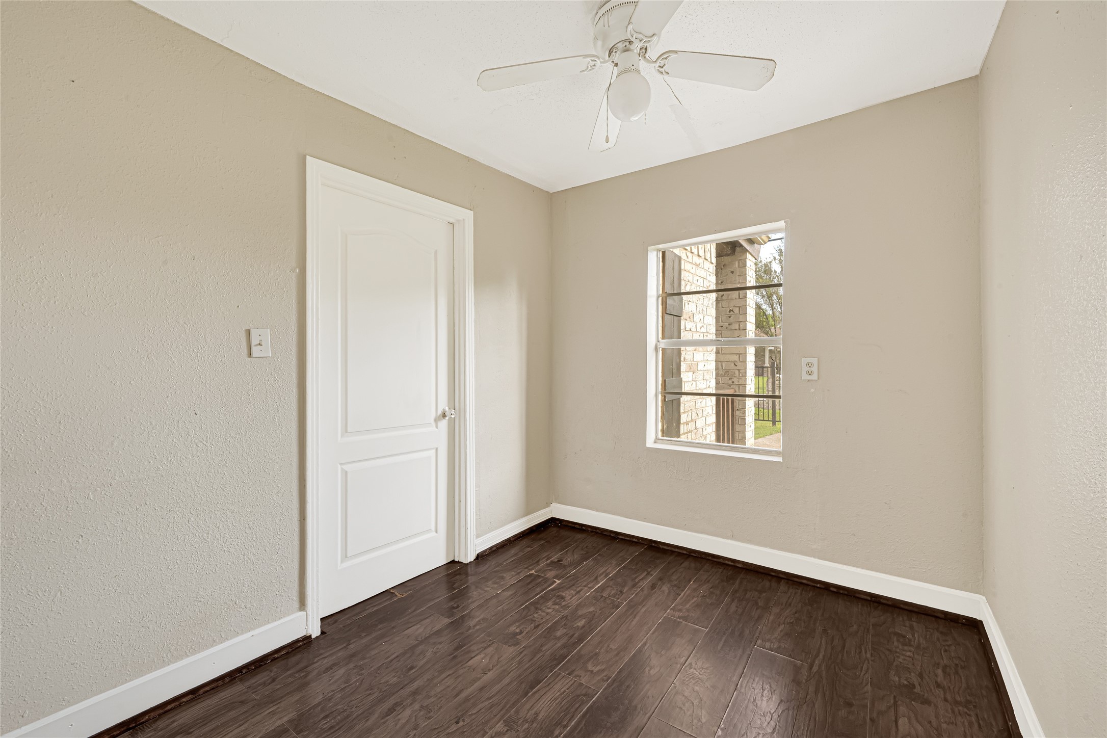 7526 Bywood Street Property Photo 11