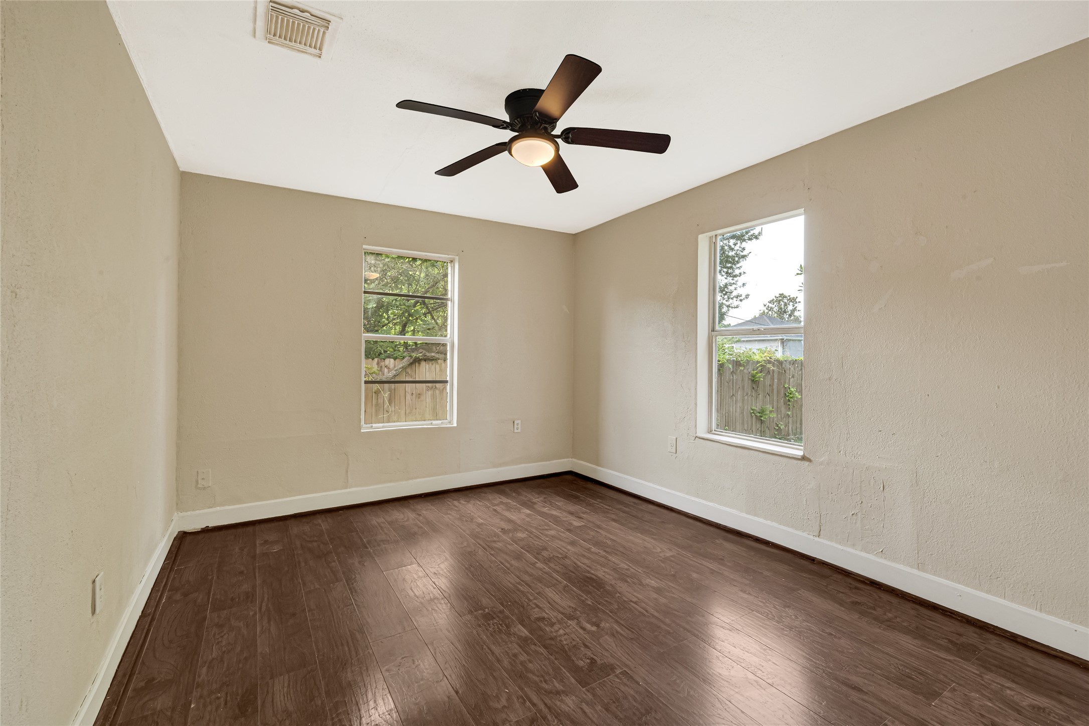 7526 Bywood Street Property Photo 14