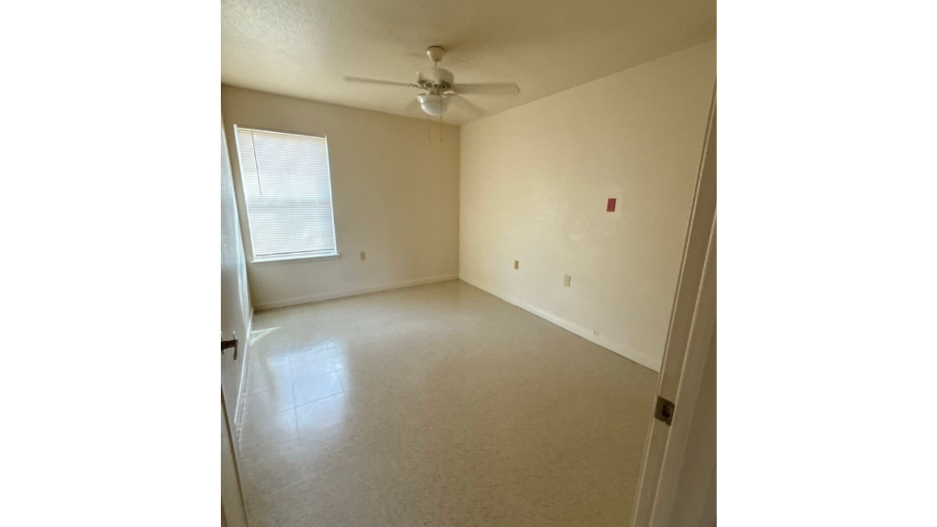 400 S Austin Road Property Photo 5