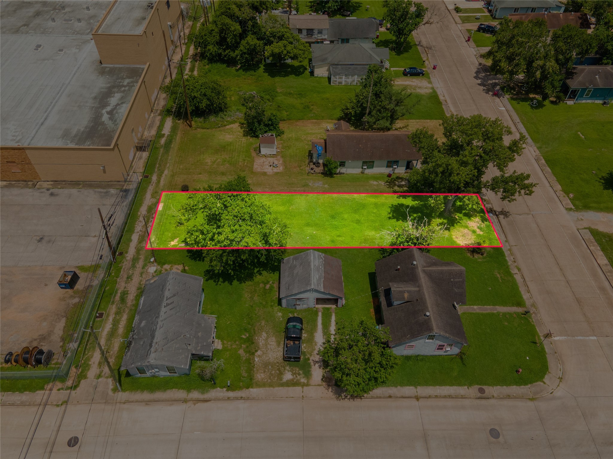 1026 W 4th Street Property Photo 8