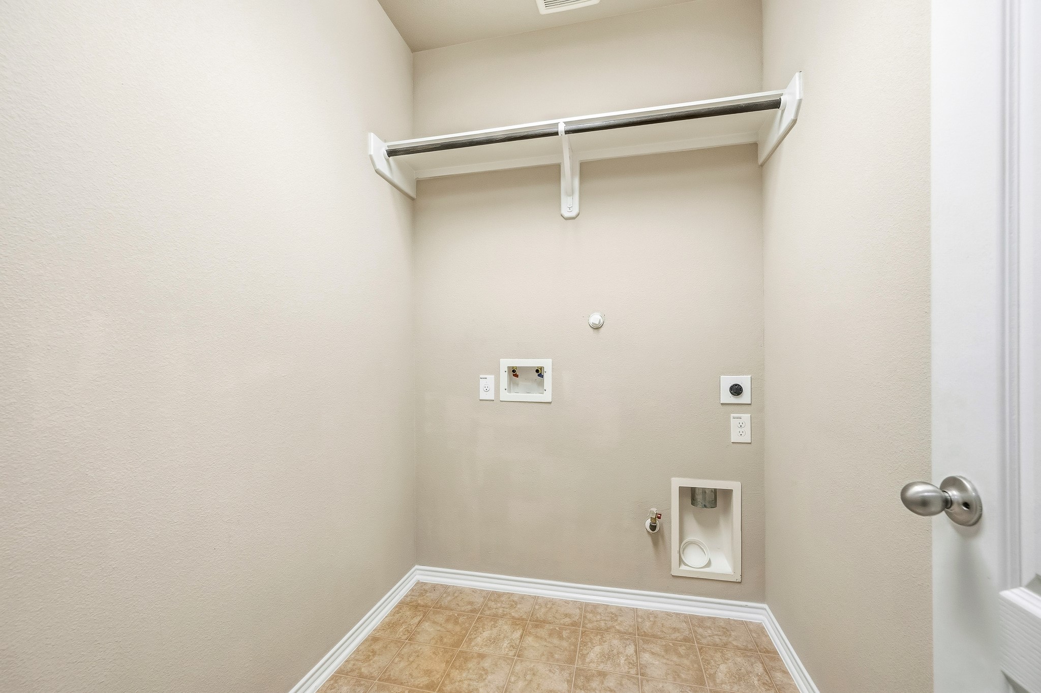 7126 Whitlow Wonder Lane Property Photo 35