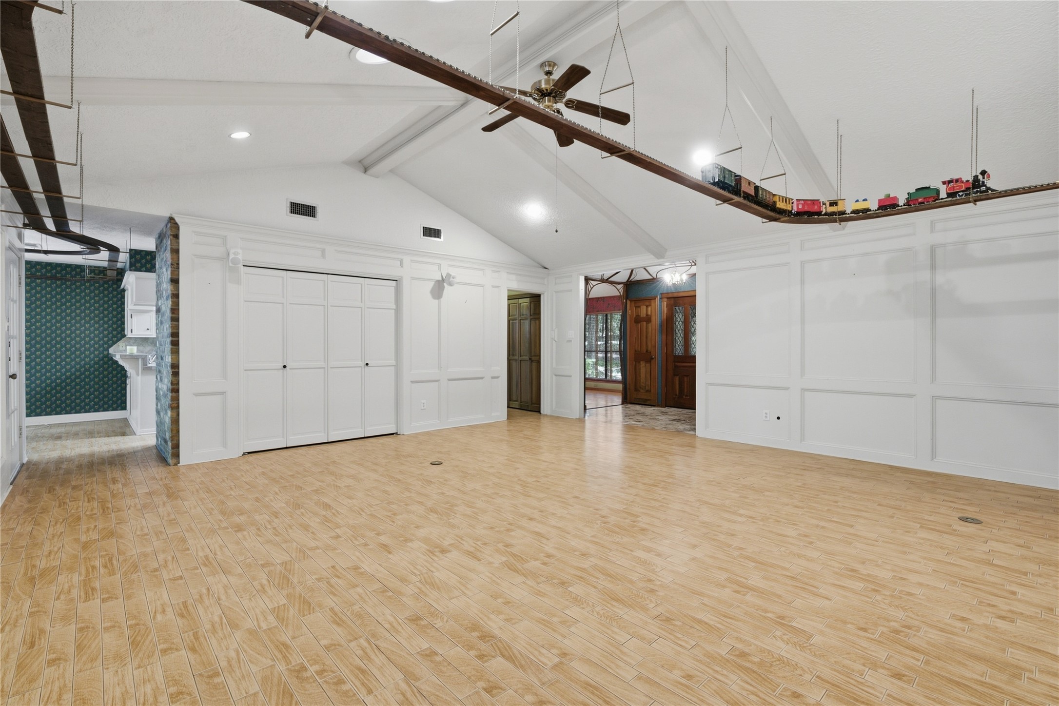 26 Stony Creek Drive Property Photo 11