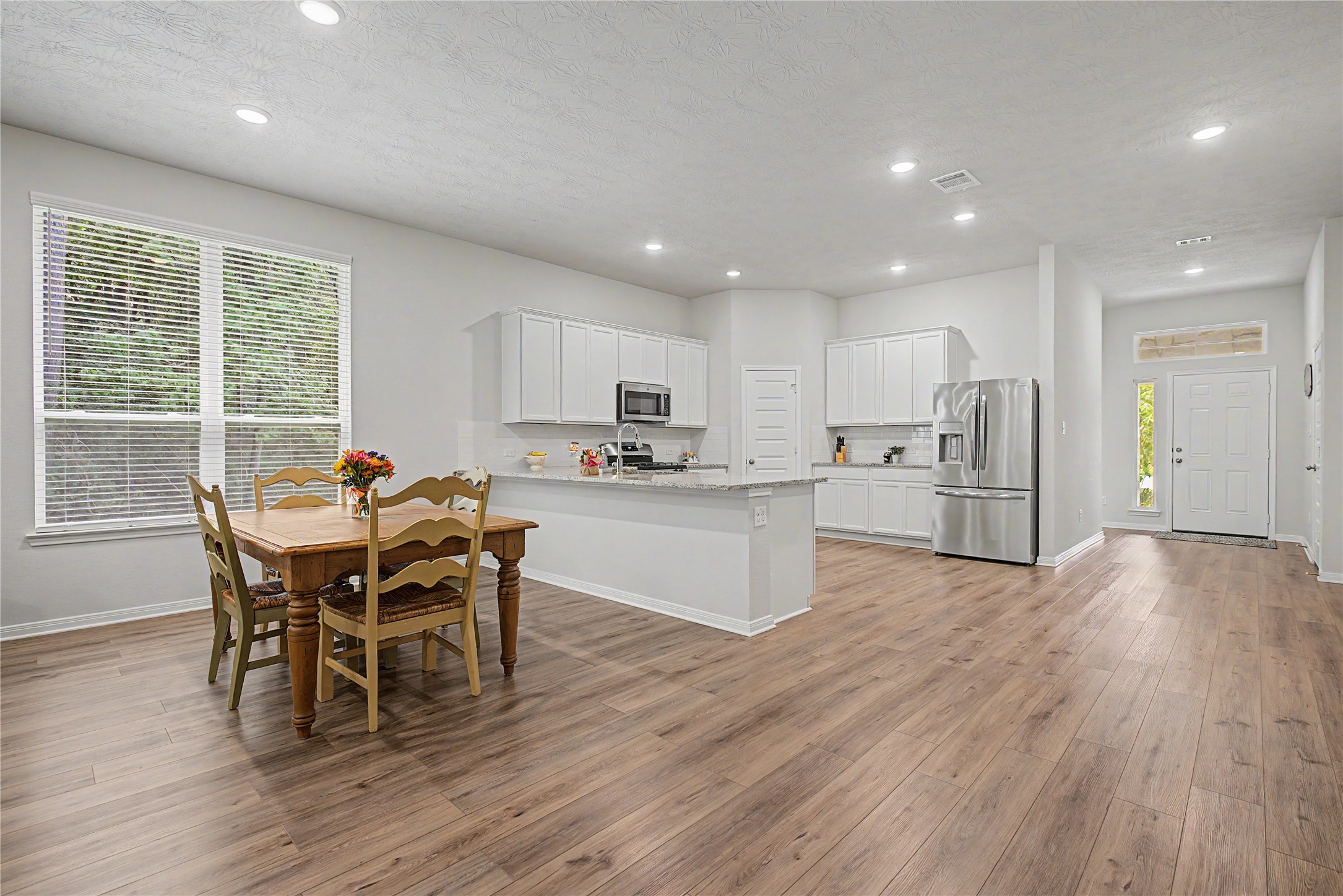 3721 Youpon Lane Property Photo 8