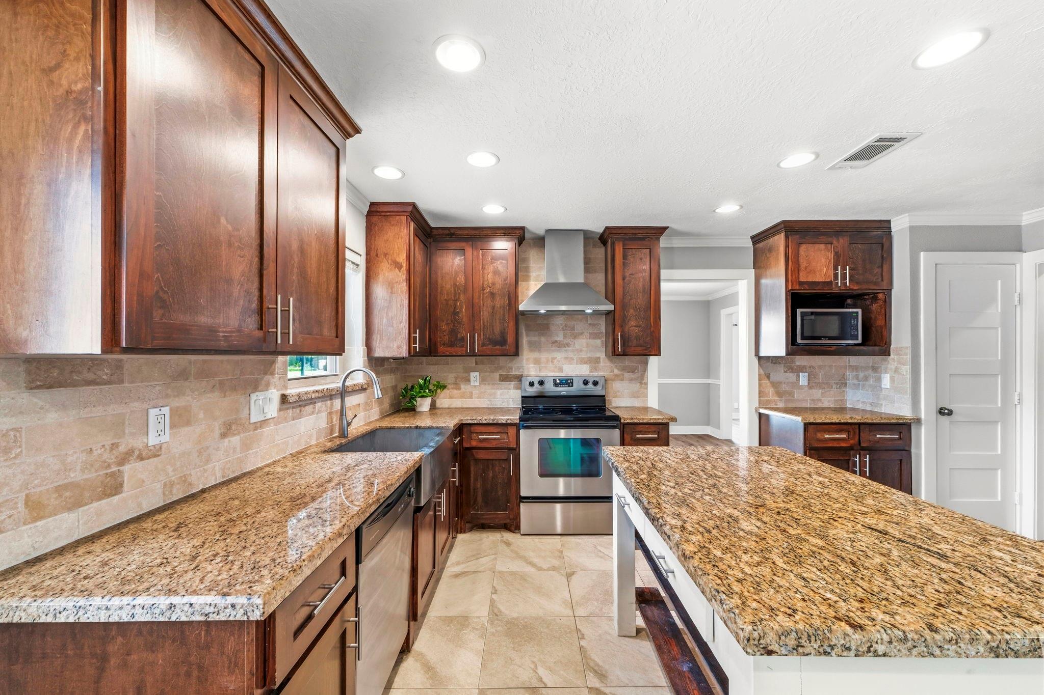 1410 Park Wind Drive Property Photo 3