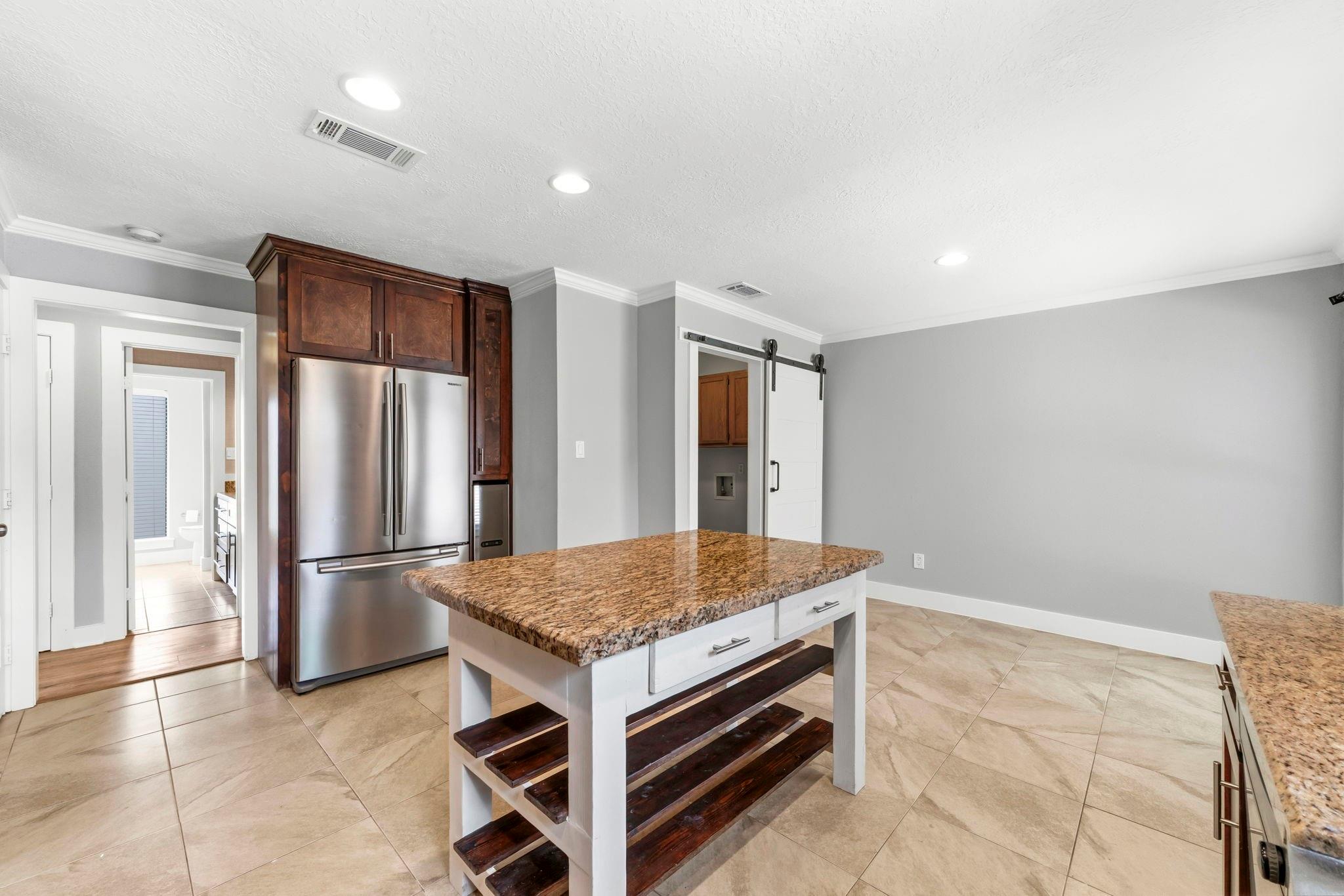 1410 Park Wind Drive Property Photo 8
