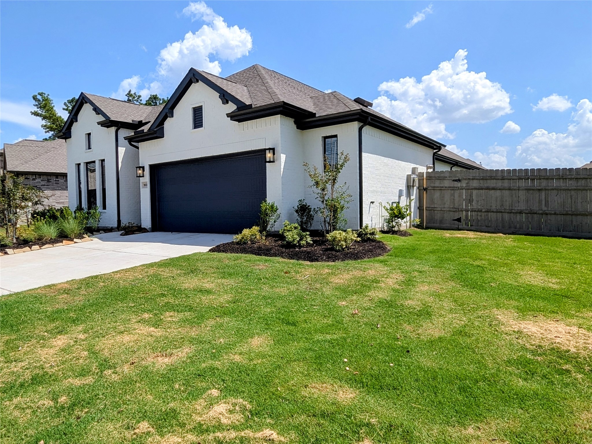 18020 Brennie Bird Lane Property Photo 3