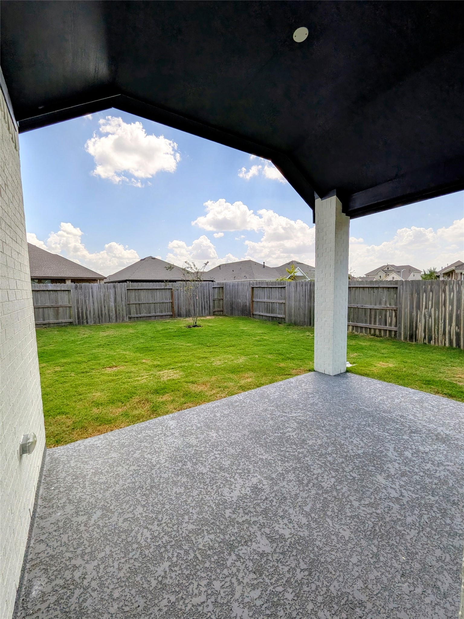 18020 Brennie Bird Lane Property Photo 29