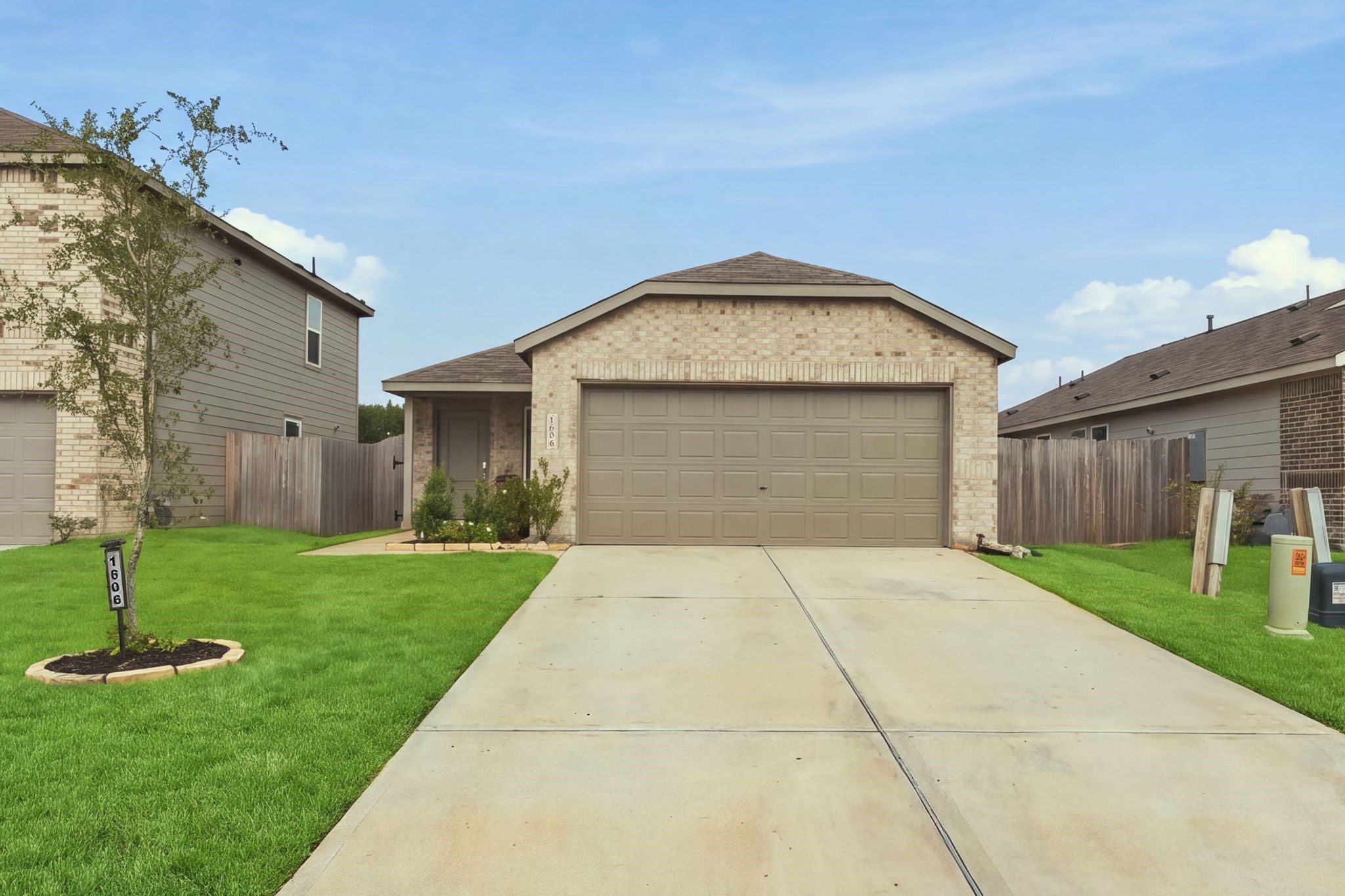 1606 Winwood Drive Property Photo 2