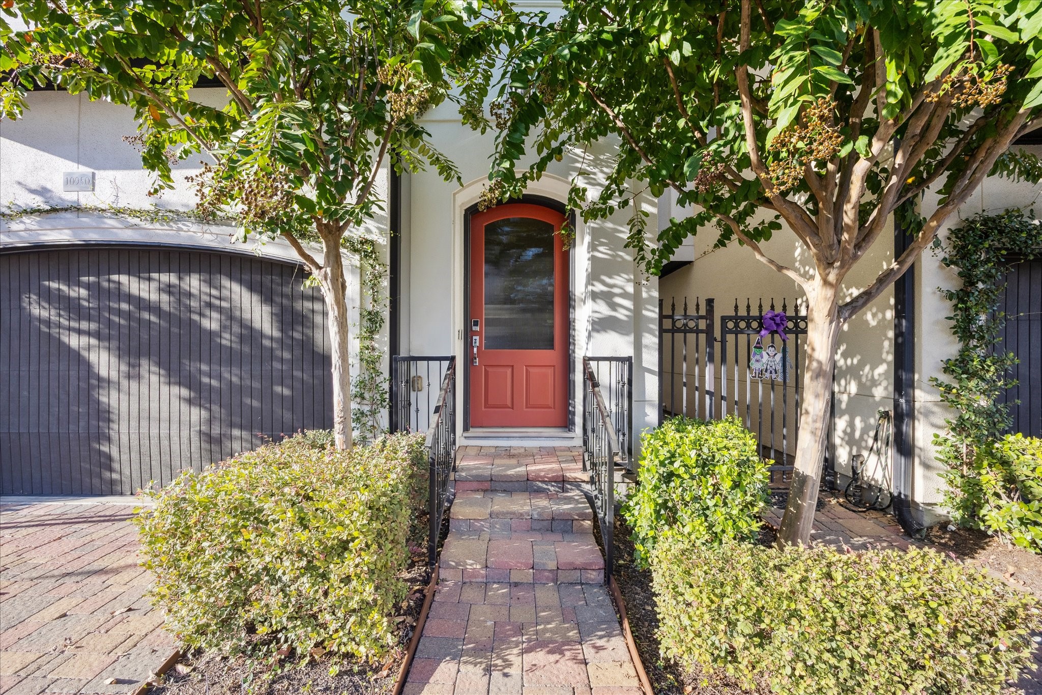 10950 Wrenwood Green Property Photo 2