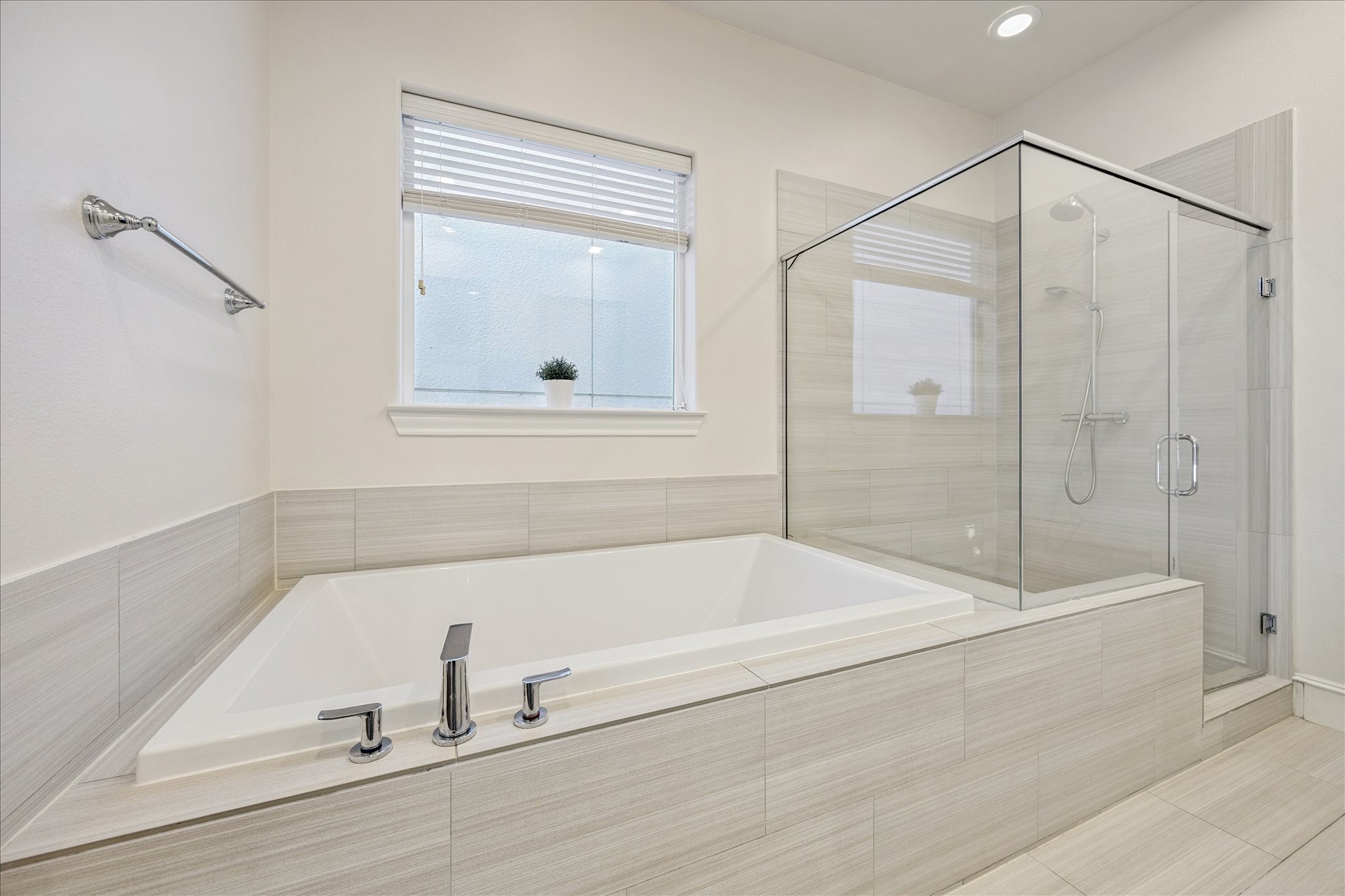 10950 Wrenwood Green Property Photo 16