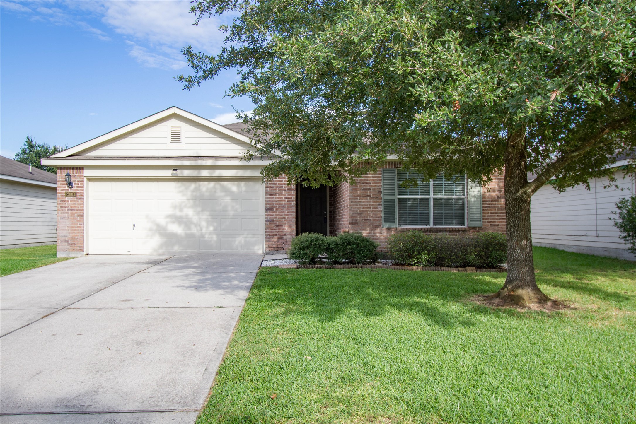 29006 Trinity River Drive Property Photo 2