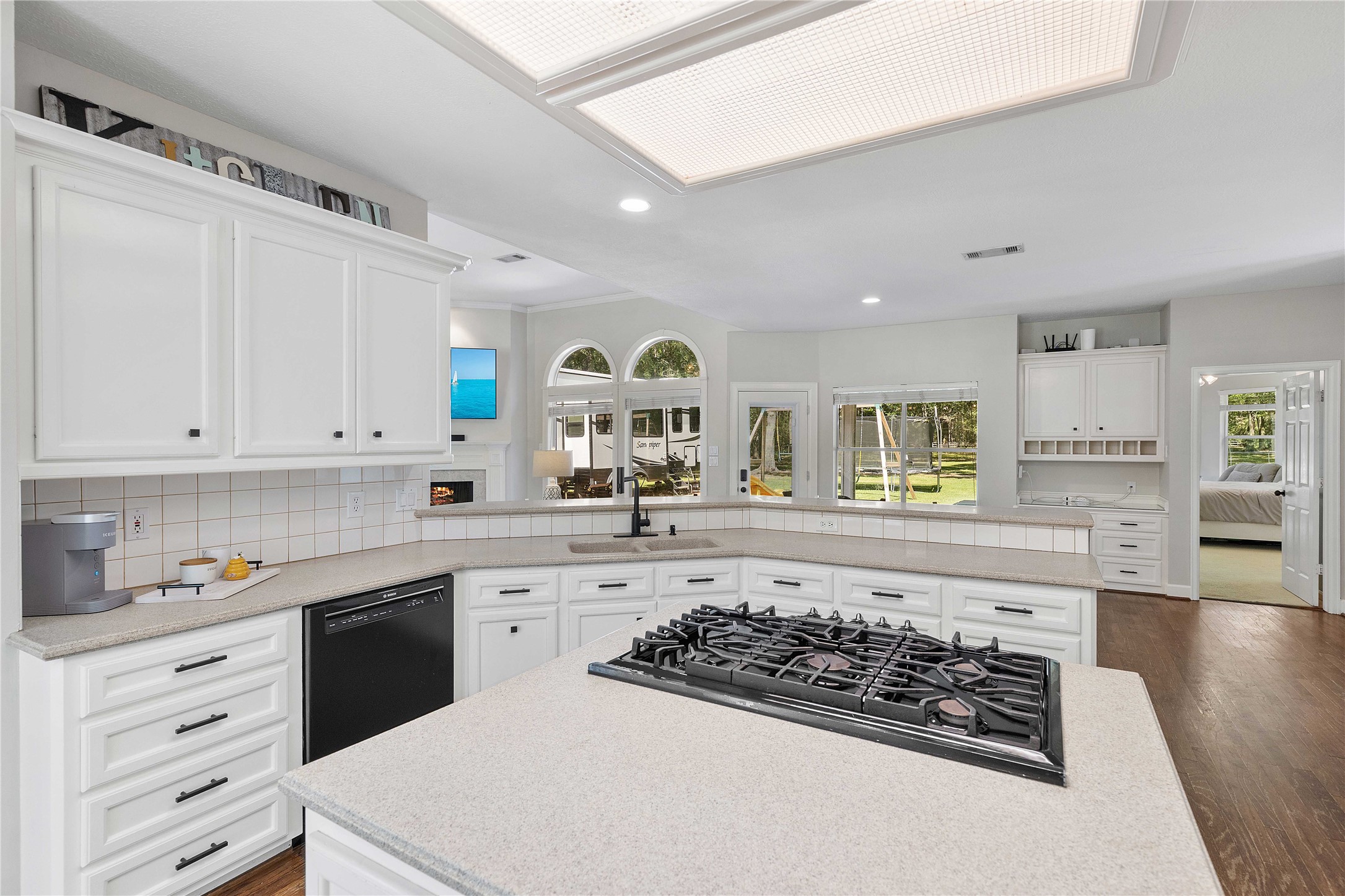 28918 Misty Oaks Drive Property Photo 17