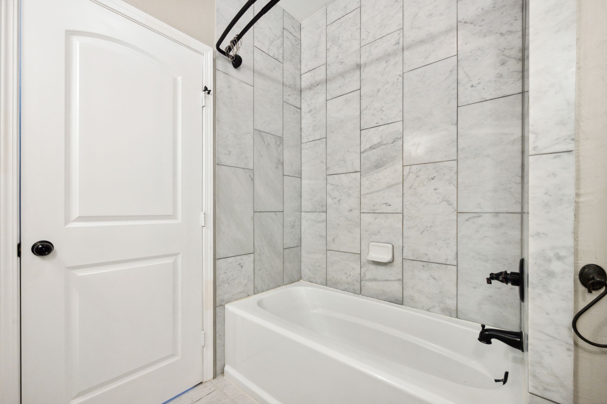 3202 Breezy Pines Court Property Photo 19