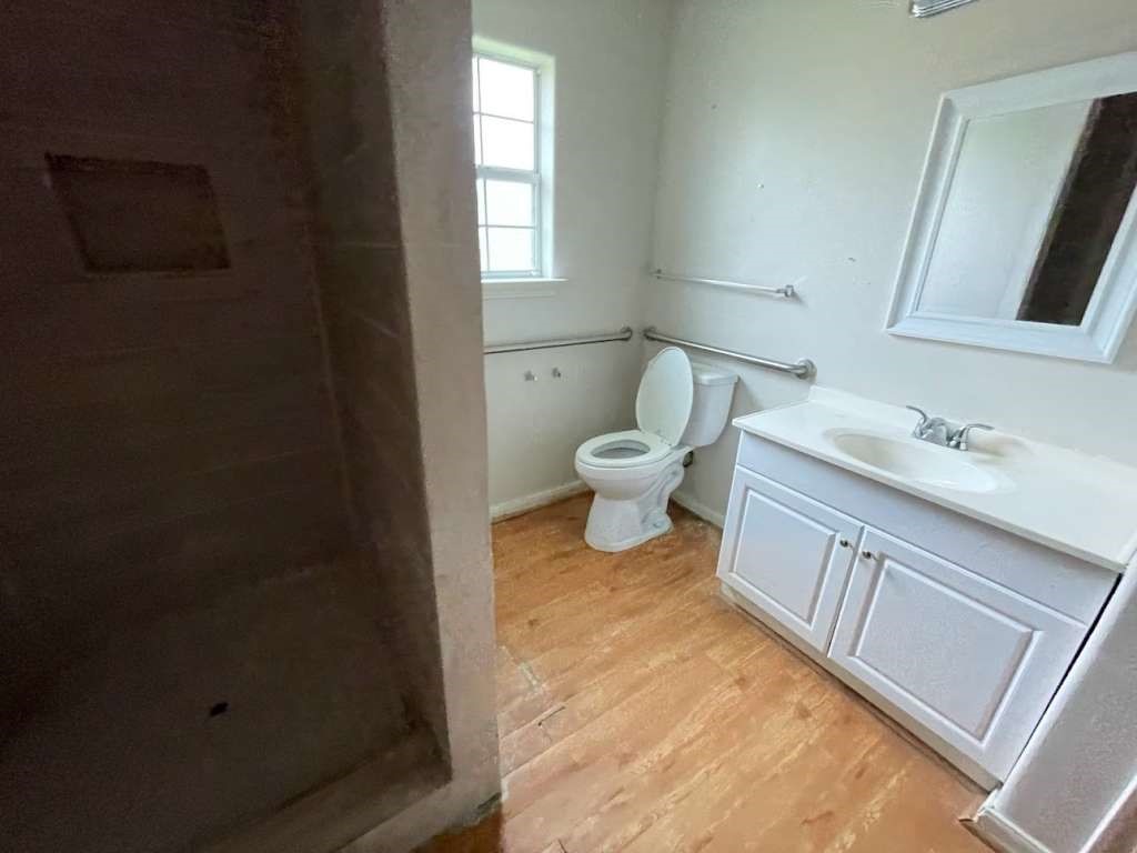 3220 Iowa Street Property Photo 8