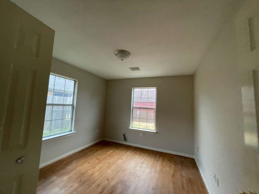 3220 Iowa Street Property Photo 9