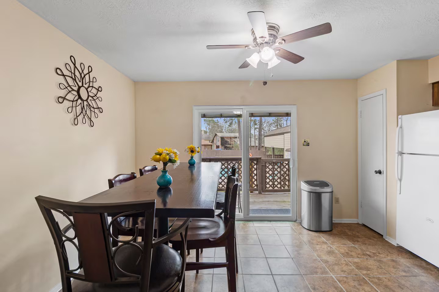 2521 Crosstimbers Street H3 Property Photo 9