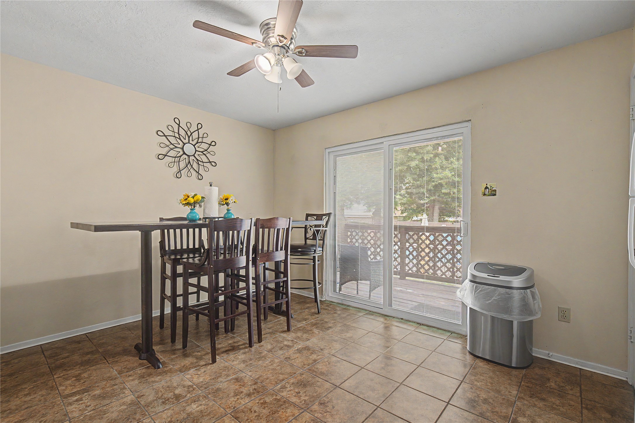 2521 Crosstimbers Street H3 Property Photo 10