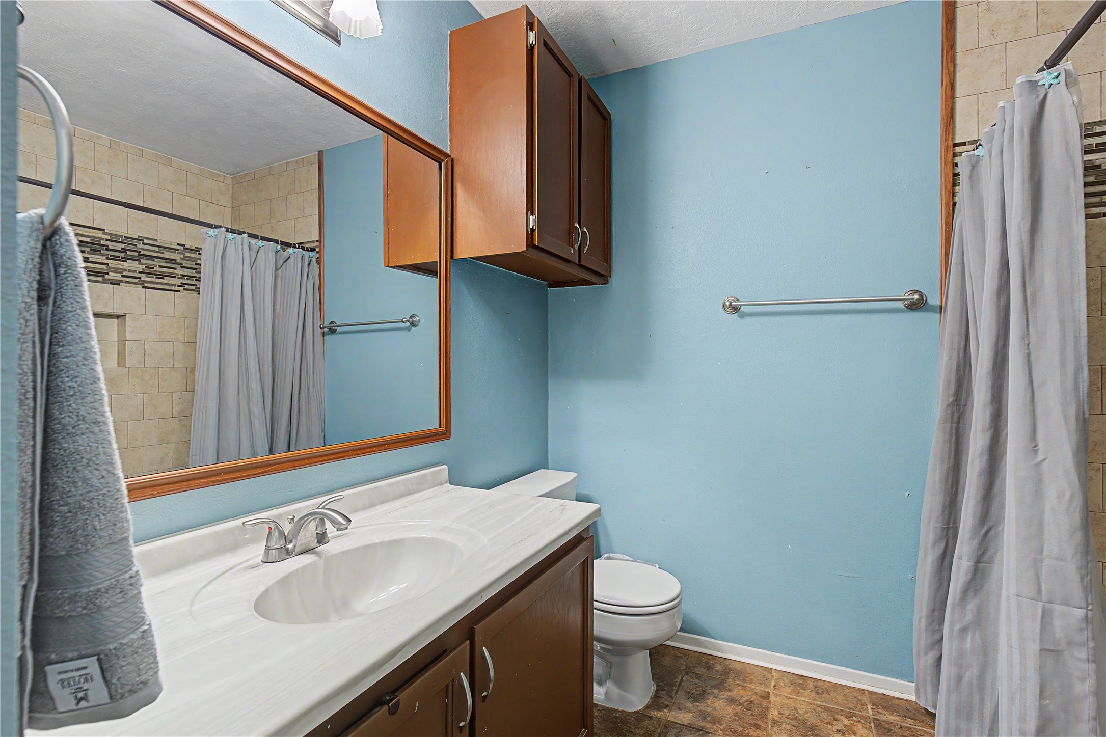 2521 Crosstimbers Street H3 Property Photo 17