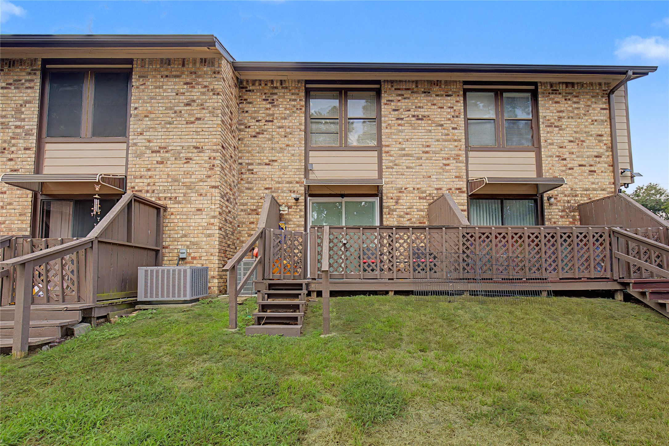 2521 Crosstimbers Street H3 Property Photo 24
