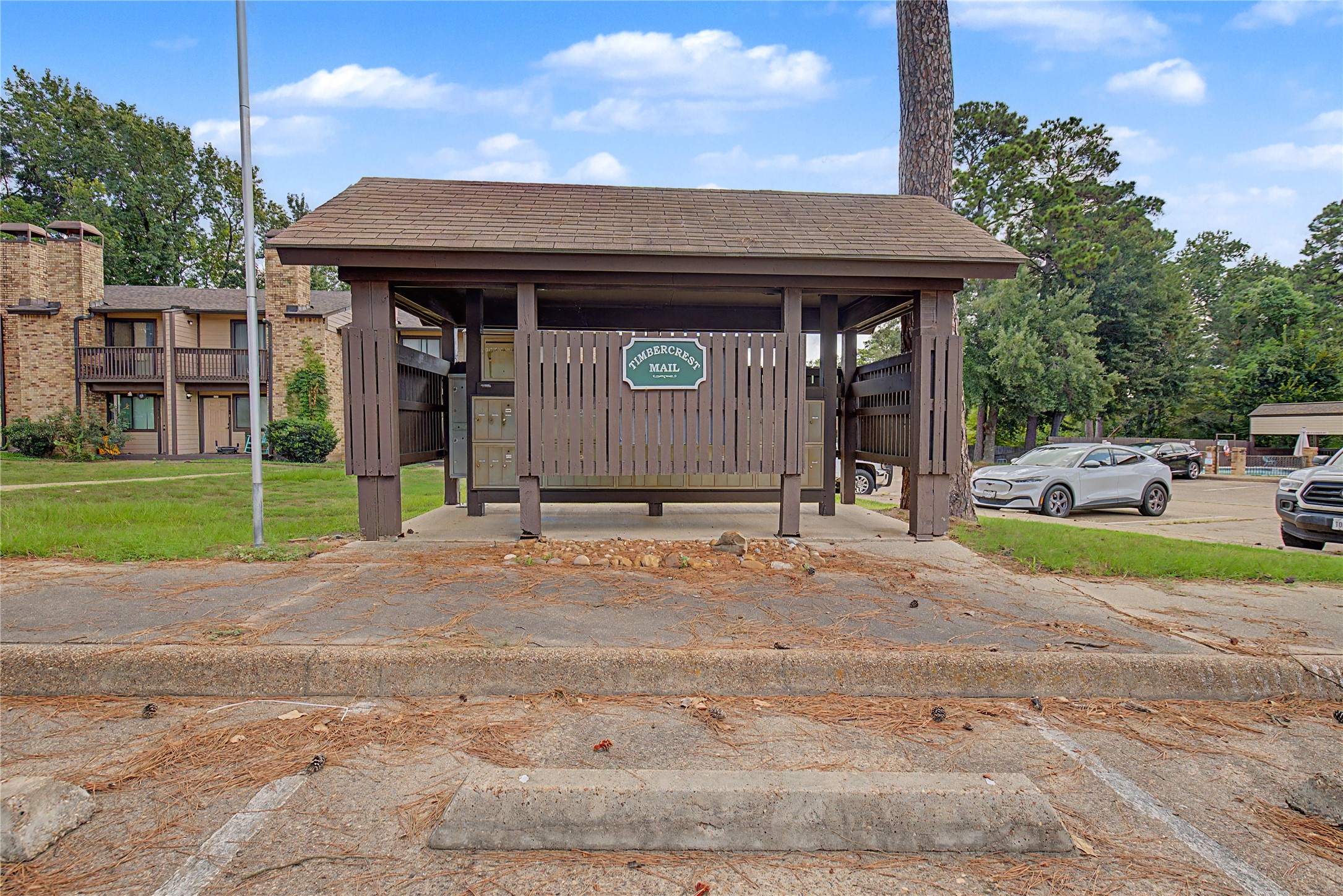 2521 Crosstimbers Street H3 Property Photo 28