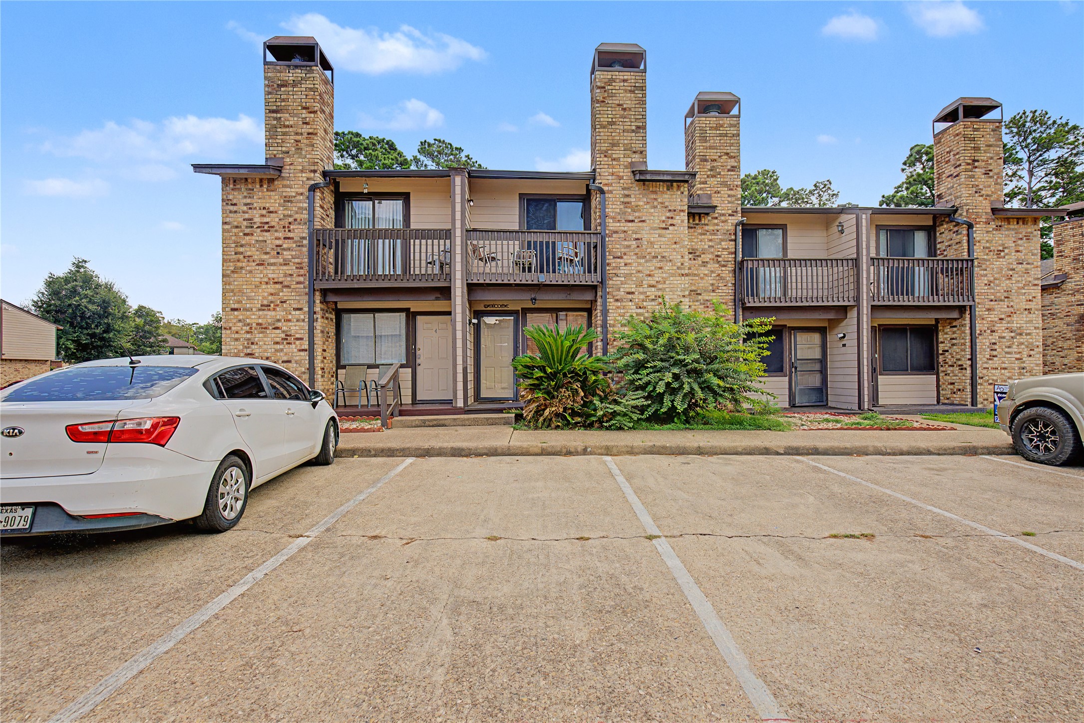 2521 Crosstimbers Street H3 Property Photo 30