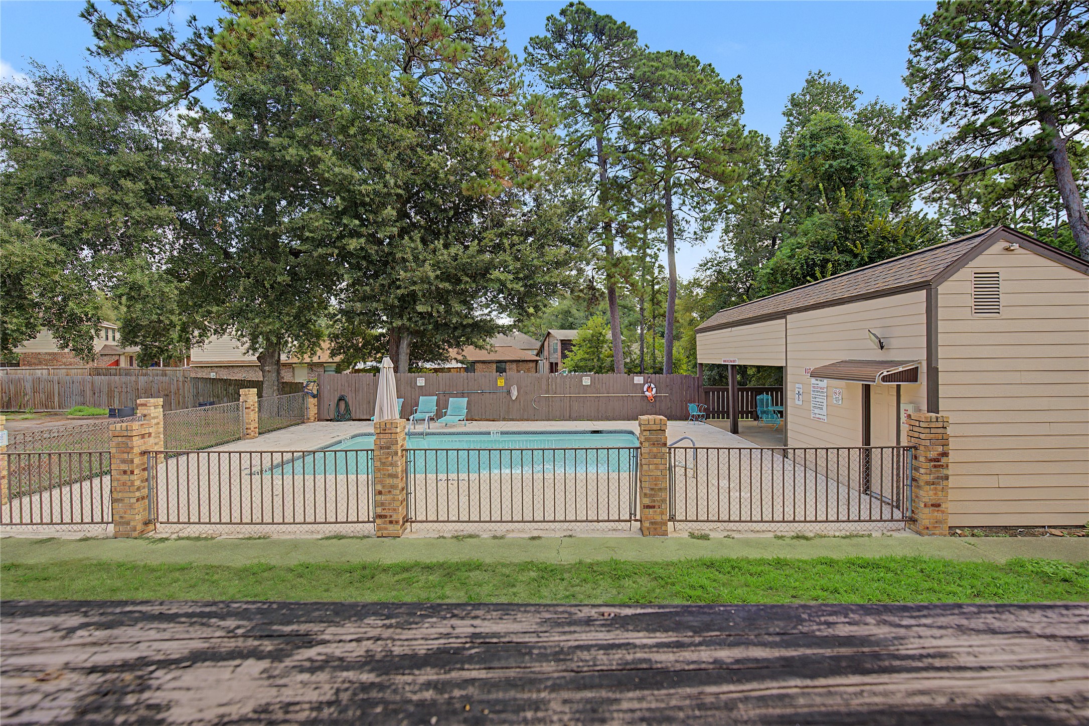 2521 Crosstimbers Street H3 Property Photo 32