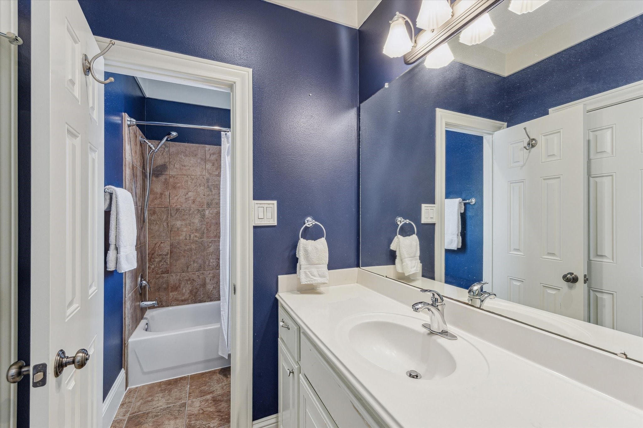 427 N Gate Stone Property Photo 20