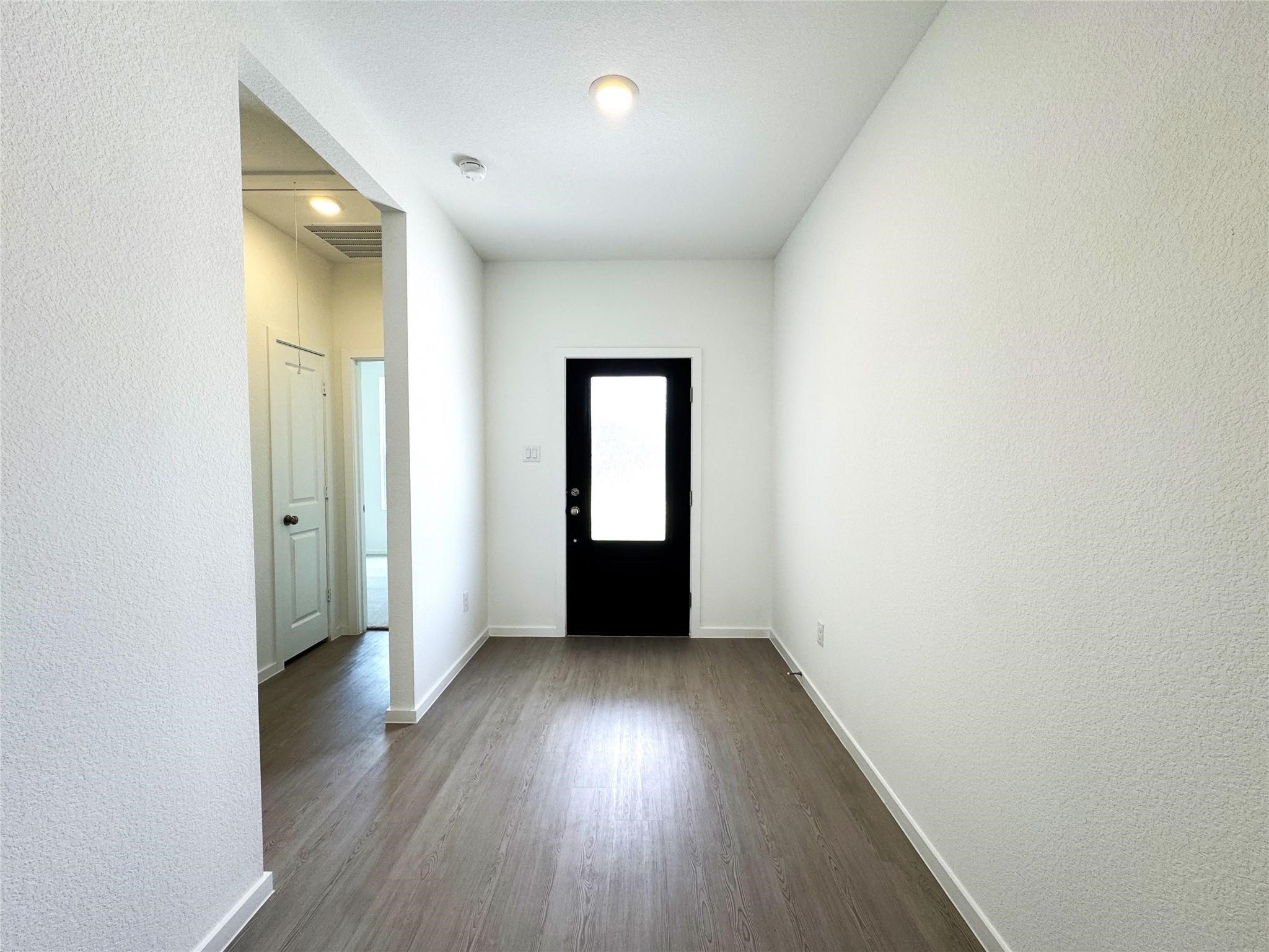 6815 Harvest Wheat Lane Property Photo 5