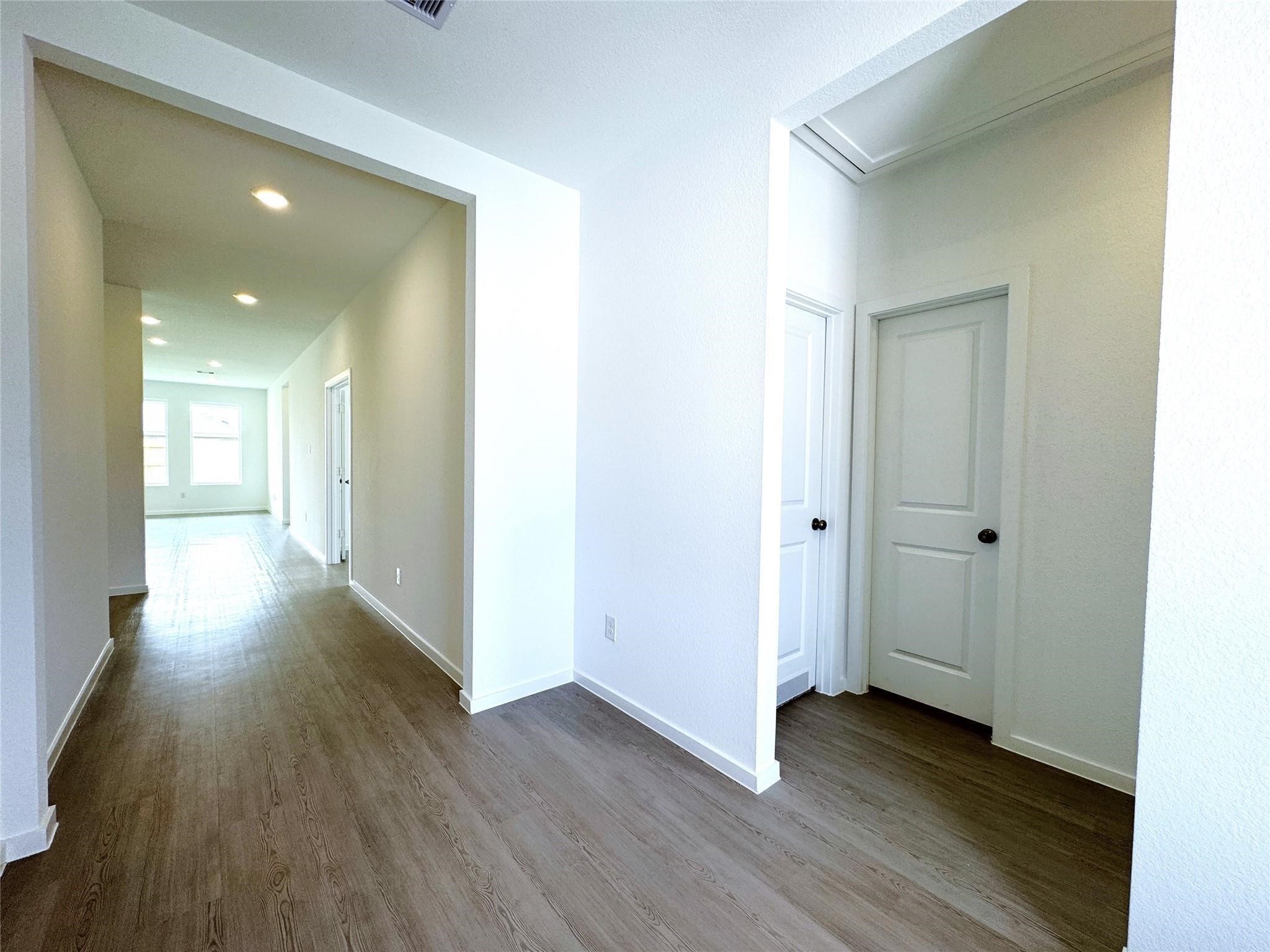 6815 Harvest Wheat Lane Property Photo 7
