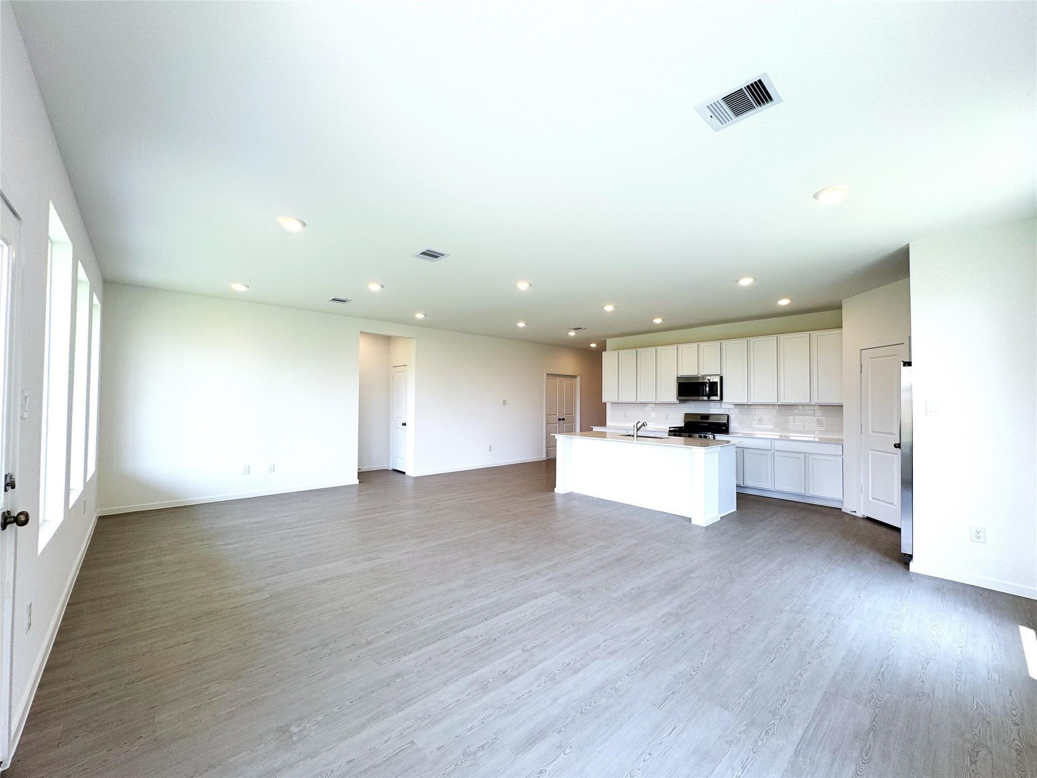 6815 Harvest Wheat Lane Property Photo 23